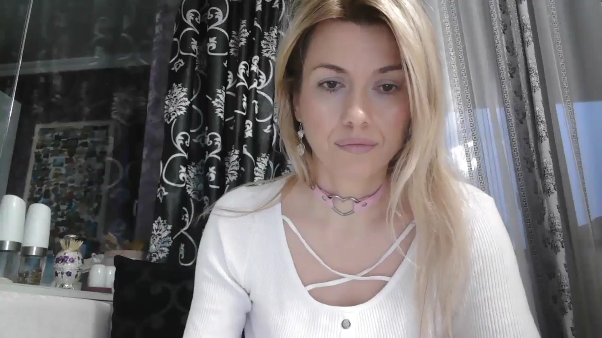 Gallery image thumbnail from SweetyKimmy's myfreecams stream on, 11/13/2025, 07:23 image 2 of 20