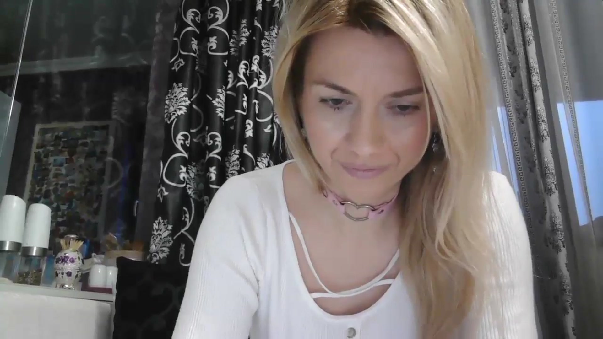 Gallery image thumbnail from SweetyKimmy's myfreecams stream on, 11/13/2025, 07:23 image 3 of 20