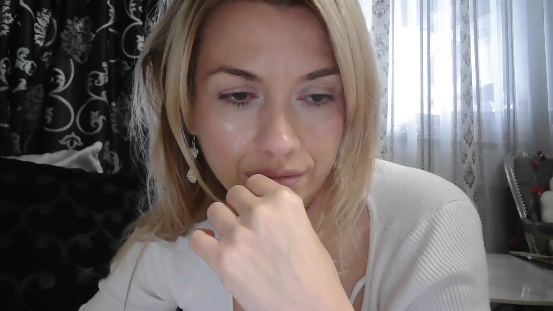 Gallery image thumbnail from SweetyKimmy's myfreecams stream on, 11/13/2025, 07:23 image 19 of 20
