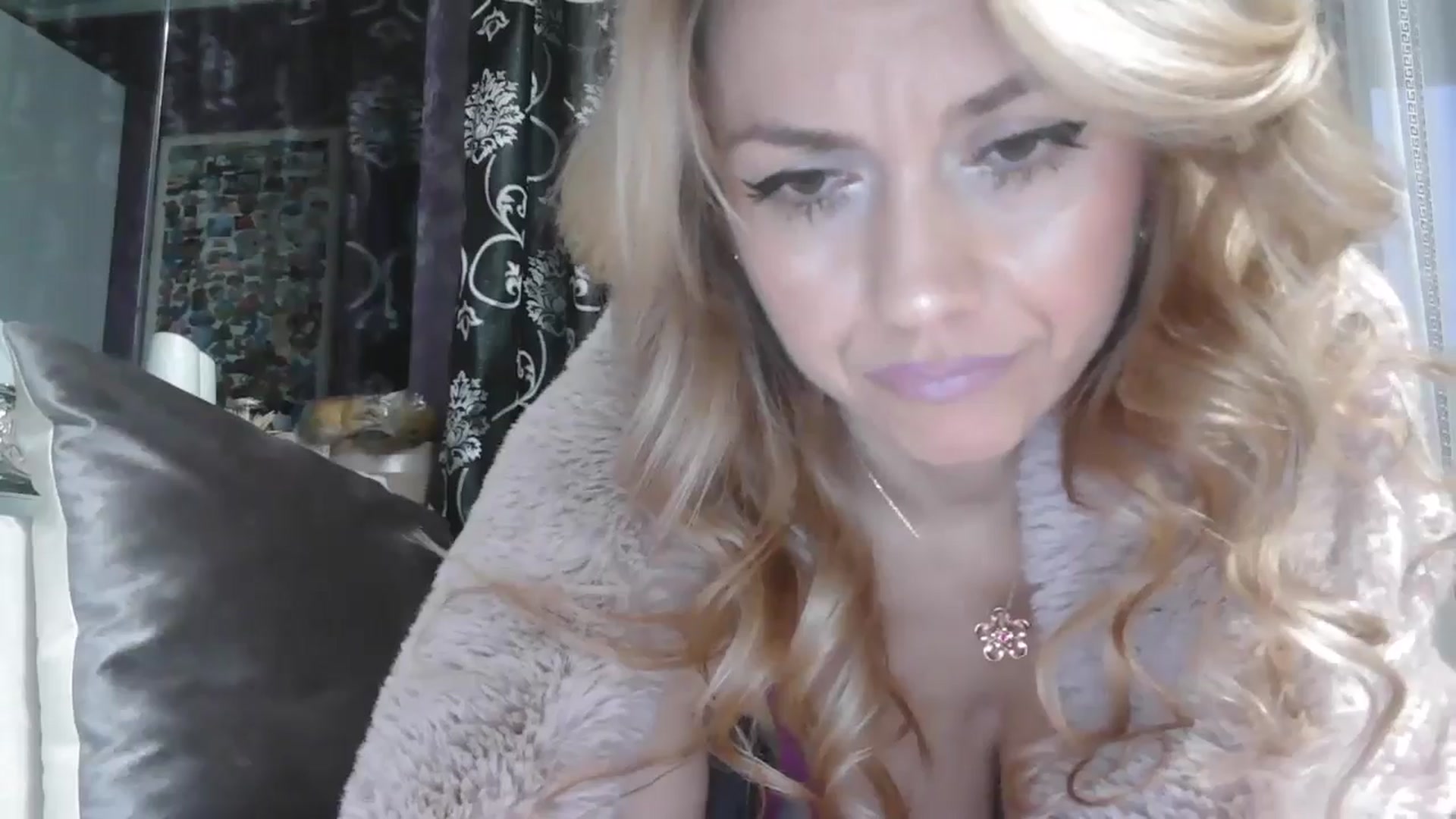 Gallery image thumbnail from SweetyKimmy's myfreecams stream on, 11/15/2025, 05:31 image 3 of 20