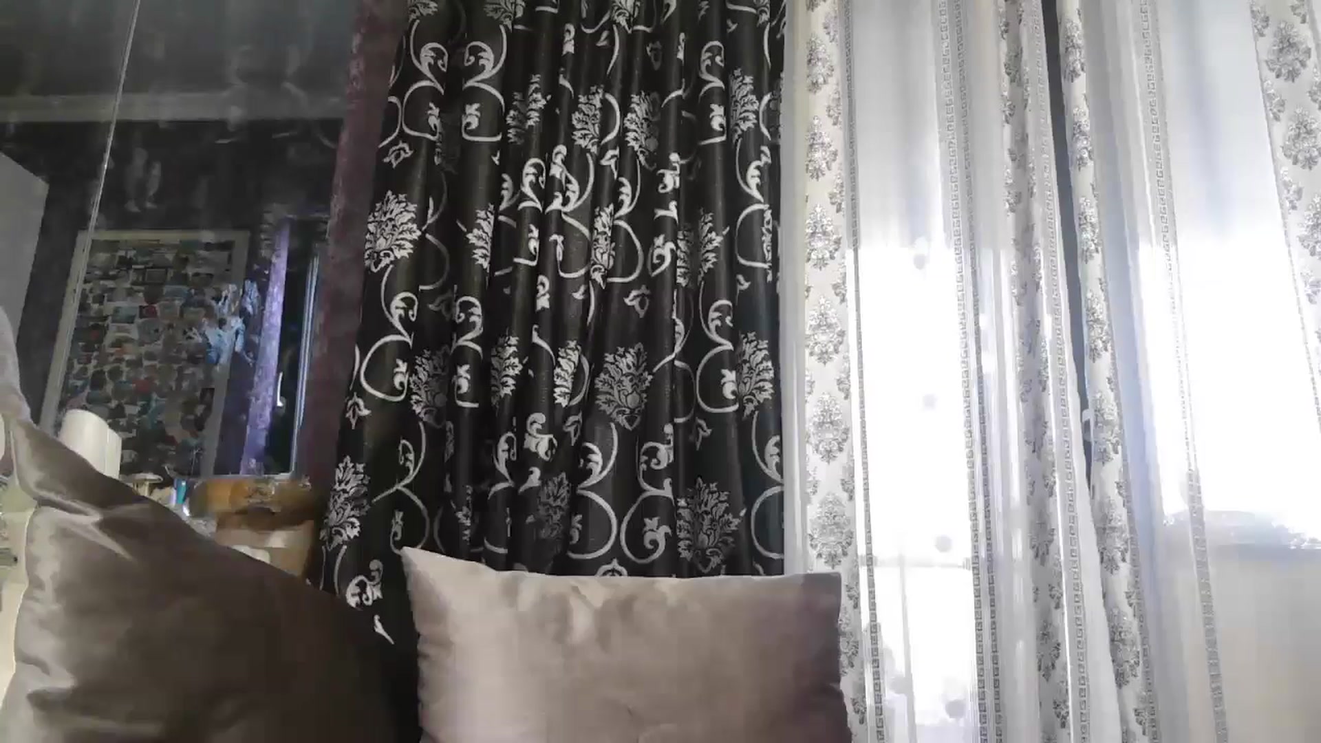 Gallery image thumbnail from SweetyKimmy's myfreecams stream on, 11/15/2025, 06:39 image 11 of 20