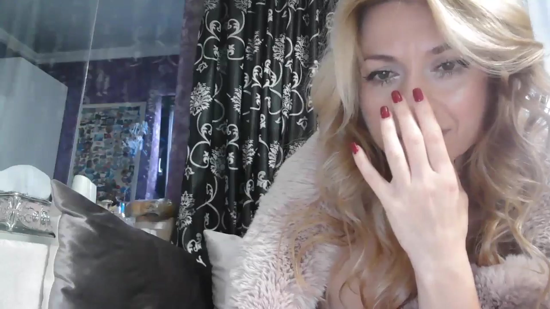 Gallery image thumbnail from SweetyKimmy's myfreecams stream on, 11/15/2025, 07:06 image 5 of 20
