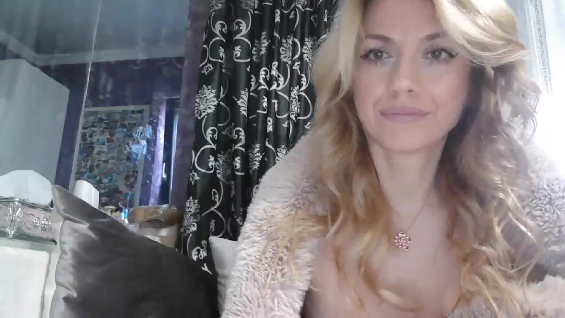 Gallery image thumbnail from SweetyKimmy's myfreecams stream on, 11/15/2025, 07:06 image 7 of 20
