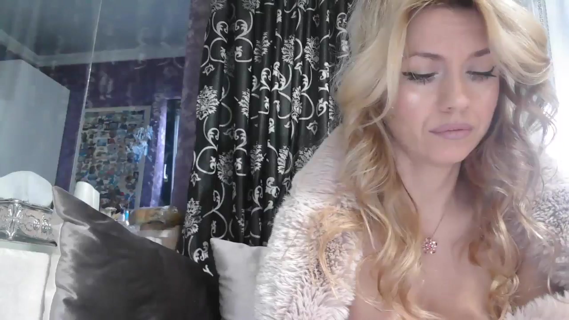 Gallery image thumbnail from SweetyKimmy's myfreecams stream on, 11/15/2025, 07:06 image 4 of 20