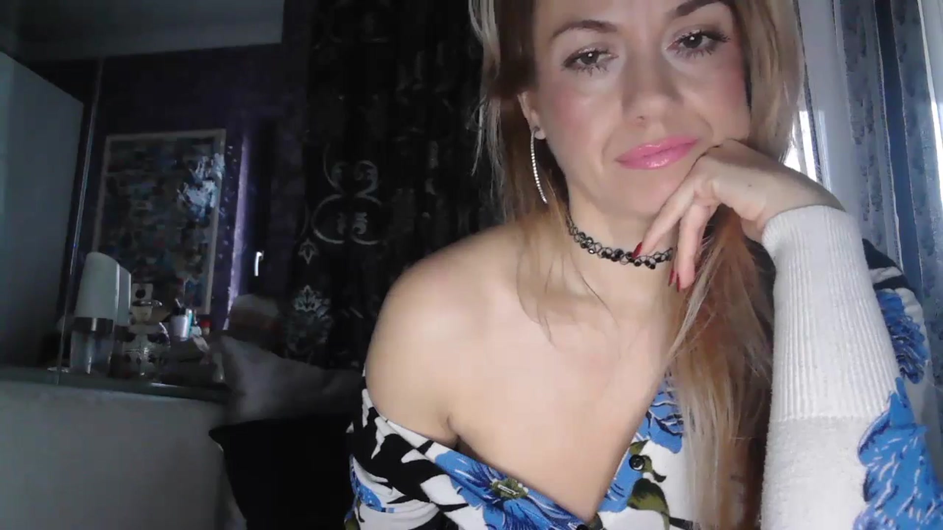 Gallery image thumbnail from SweetyKimmy's myfreecams stream on, 11/18/2025, 07:48 image 6 of 20