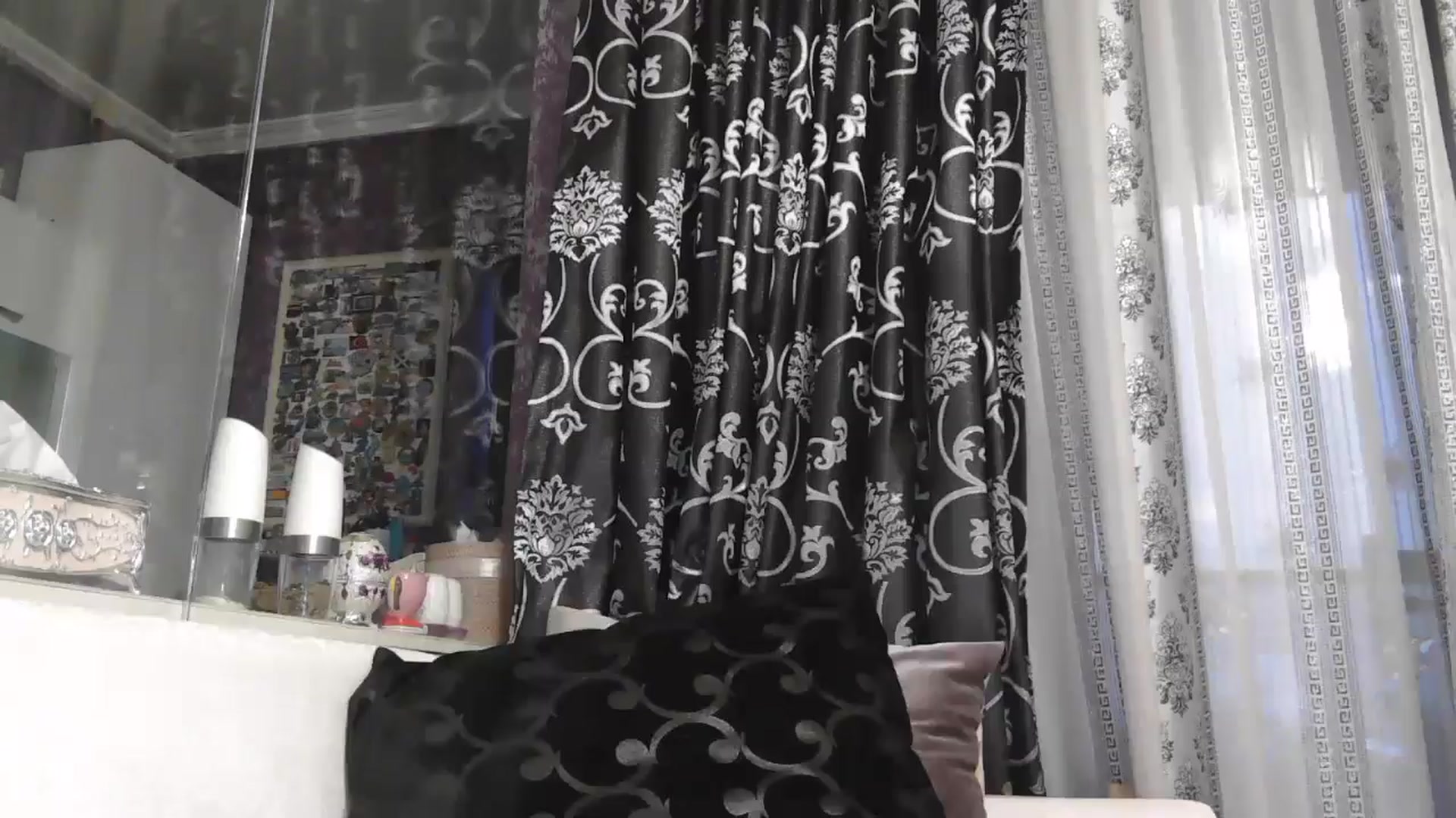 Gallery image thumbnail from SweetyKimmy's myfreecams stream on, 11/20/2025, 05:35 image 16 of 20