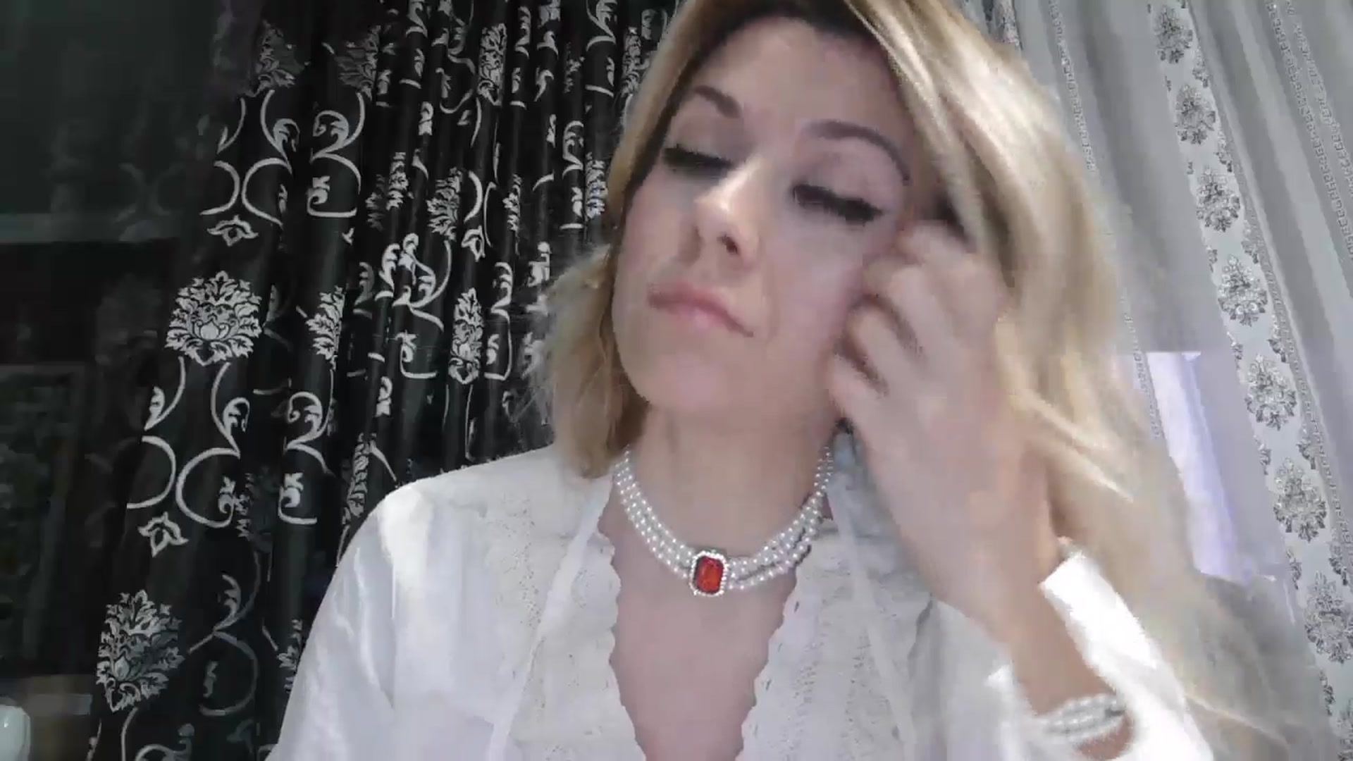 Gallery image thumbnail from SweetyKimmy's myfreecams stream on, 12/01/2025, 06:23 image 11 of 20