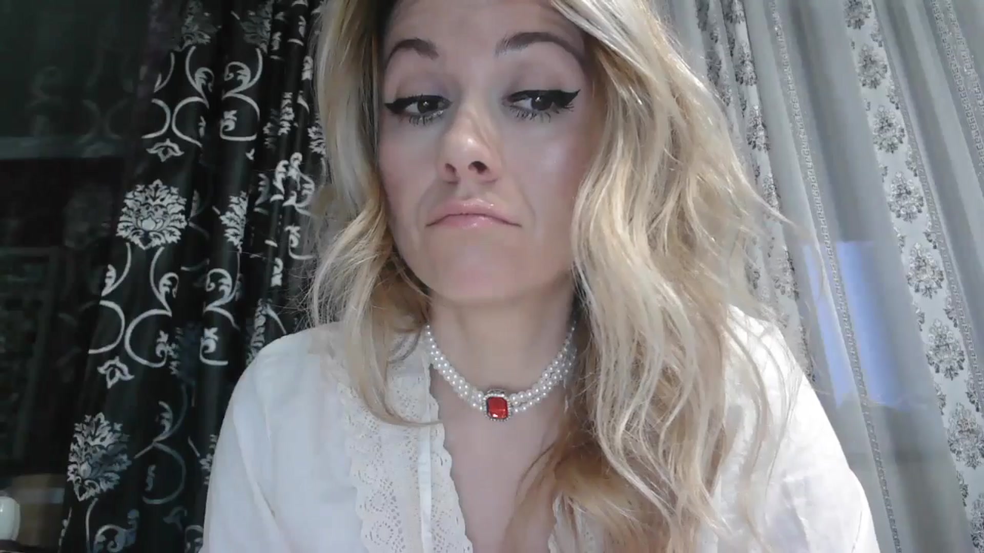 Gallery image thumbnail from SweetyKimmy's myfreecams stream on, 12/01/2025, 06:23 image 9 of 20