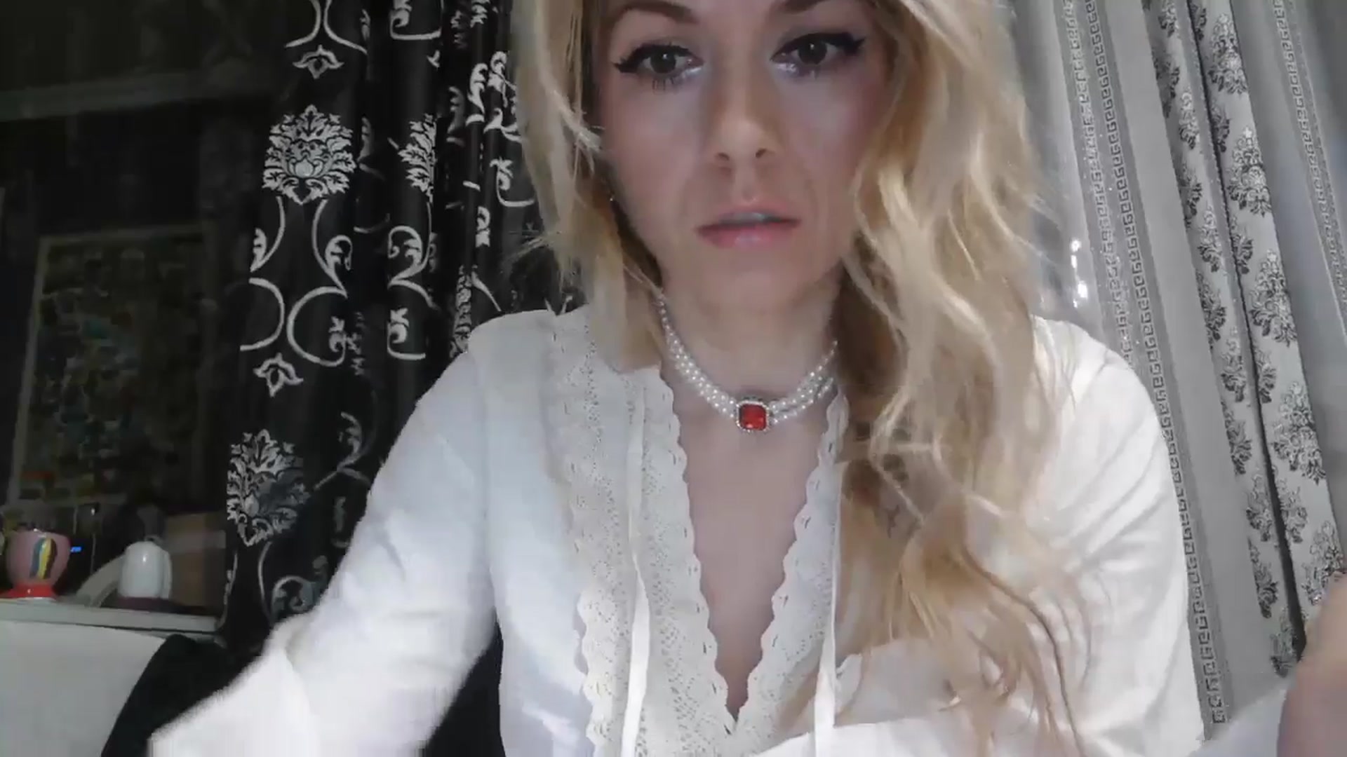 Gallery image thumbnail from SweetyKimmy's myfreecams stream on, 12/01/2025, 06:23 image 6 of 20
