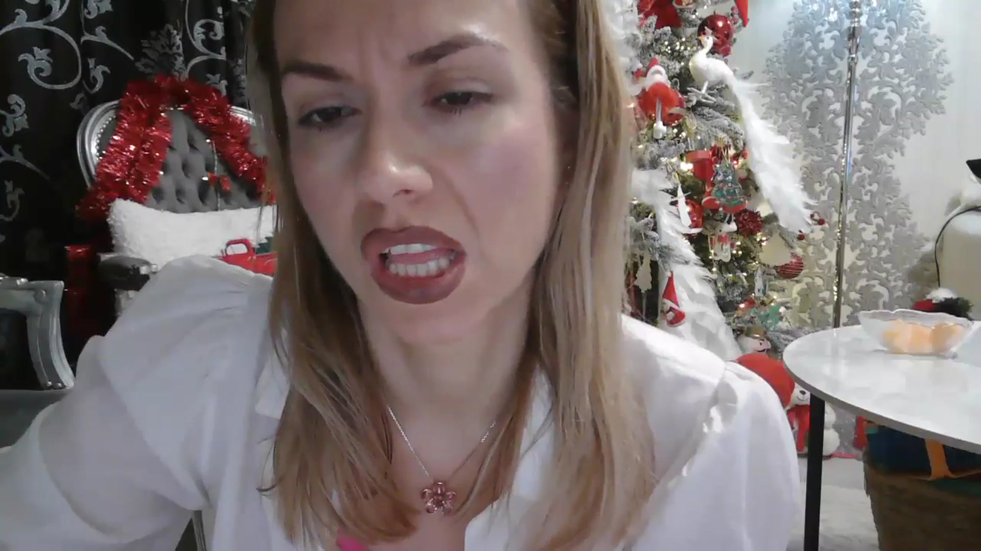 Gallery image thumbnail from SweetyKimmy's myfreecams stream on, 12/28/2025, 06:28 image 2 of 20