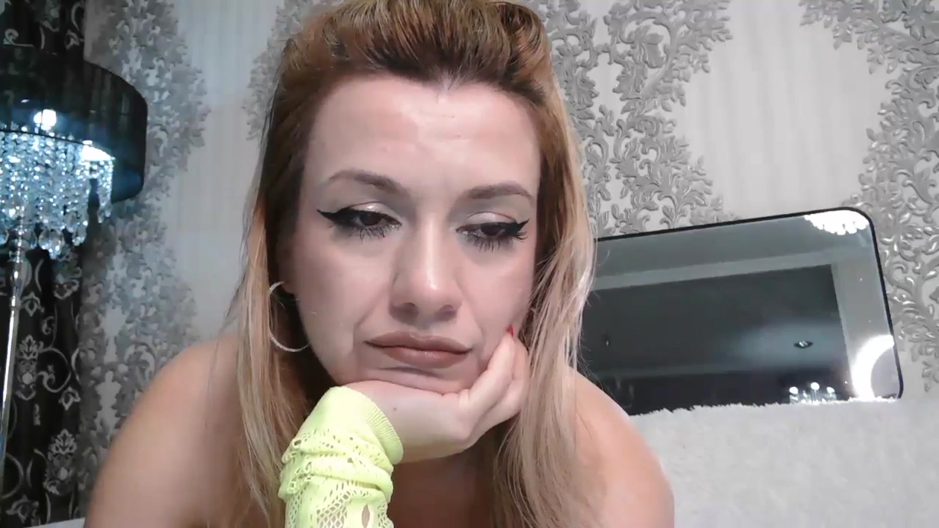 Gallery image thumbnail from SweetyKimmy's myfreecams stream on, 01/06/2026, 07:42 image 19 of 20