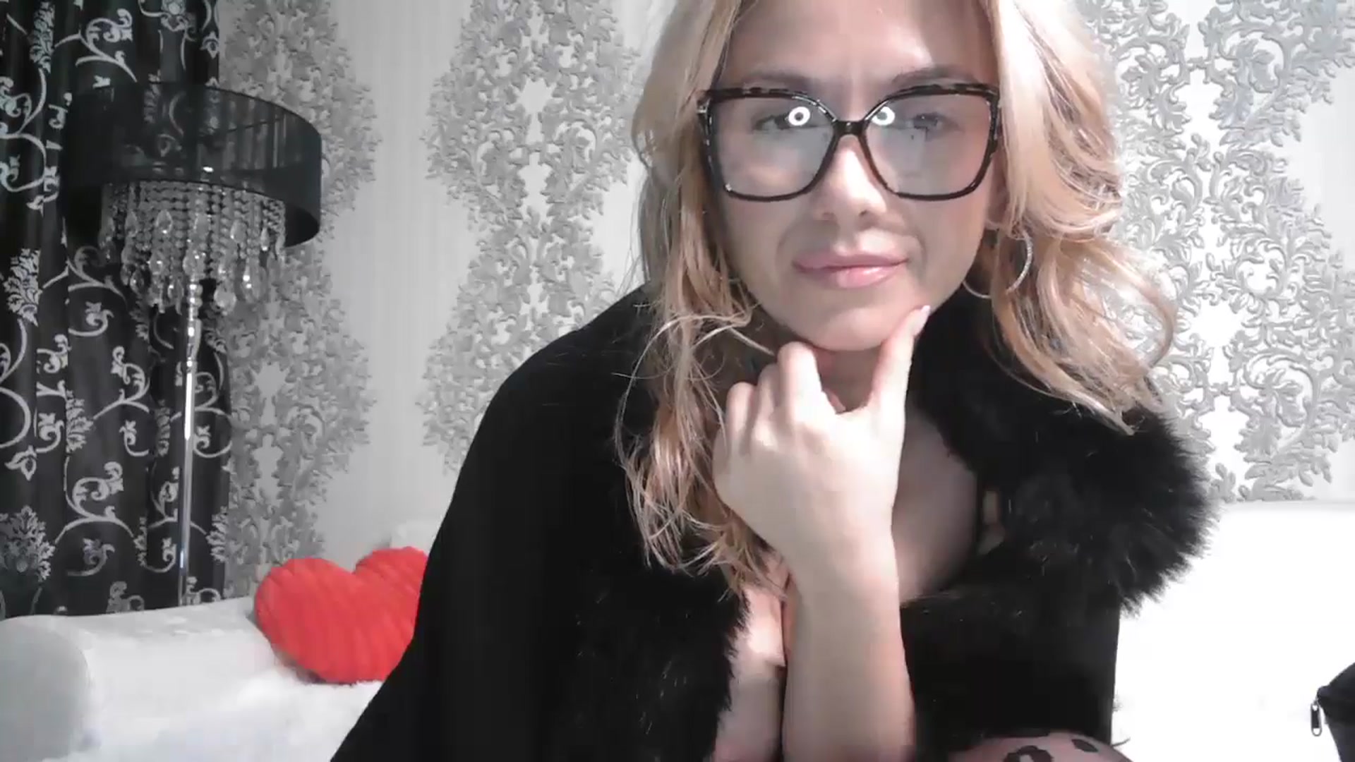 Gallery image thumbnail from SweetyKimmy's myfreecams stream on, 01/18/2026, 07:13 image 5 of 20