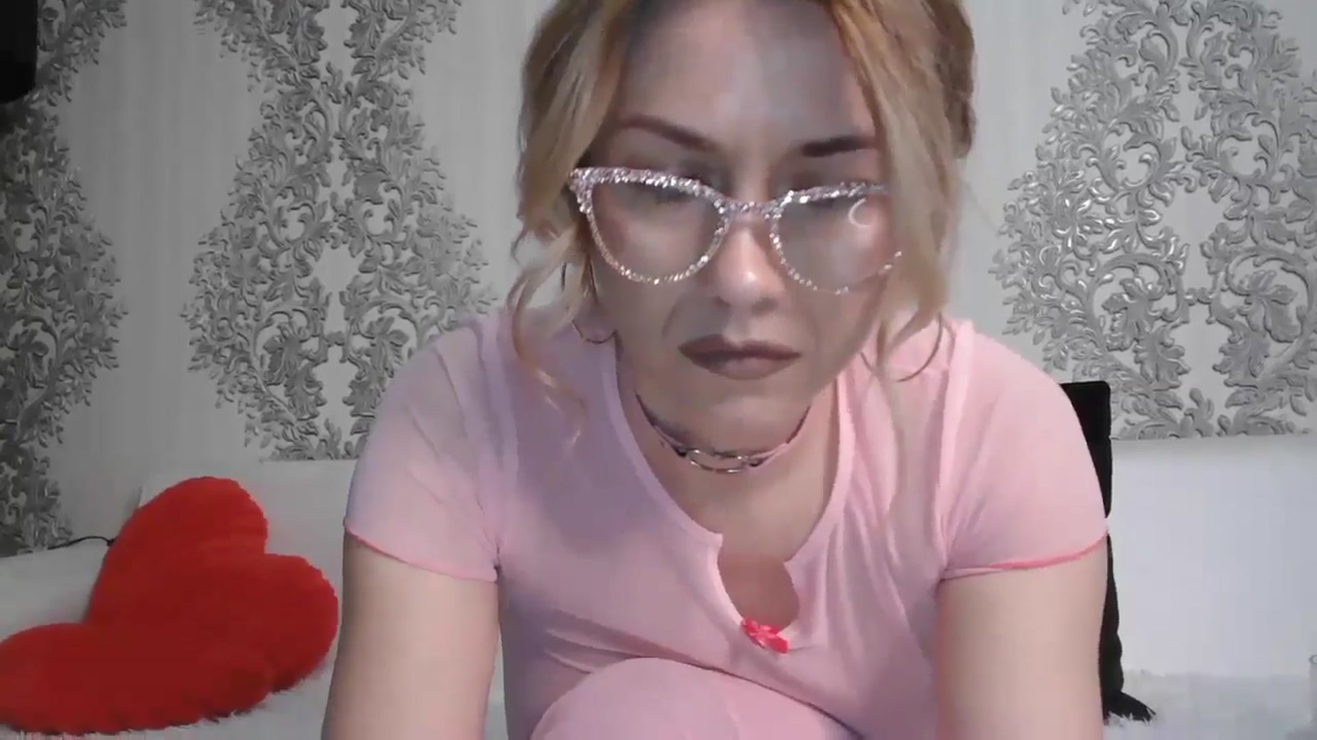 Gallery image thumbnail from SweetyKimmy's myfreecams stream on, 02/05/2026, 08:02 image 2 of 20