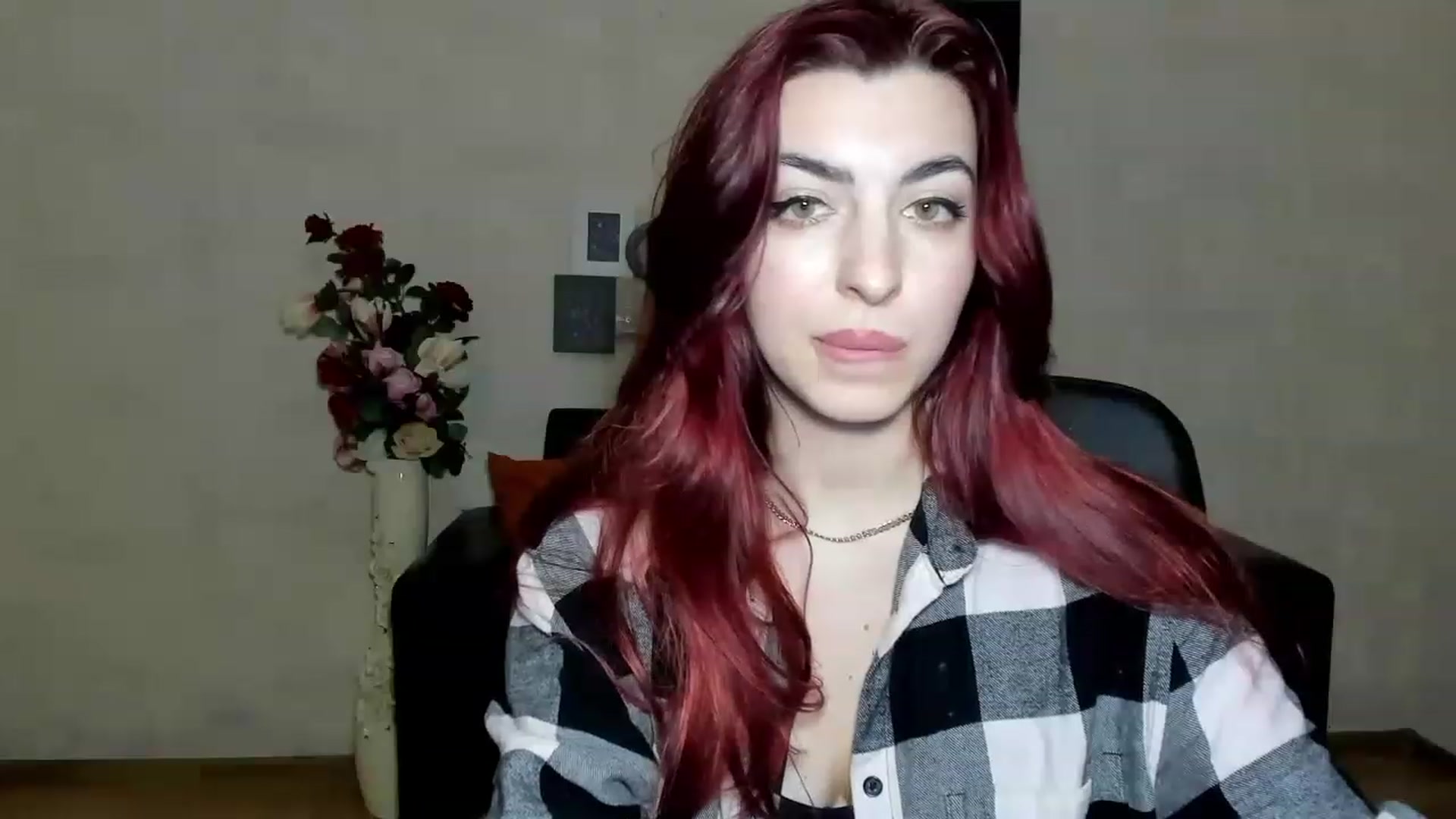 Gallery image thumbnail from Sweety_Agata's myfreecams stream on, 01/01/2023, 19:56 image 17 of 20