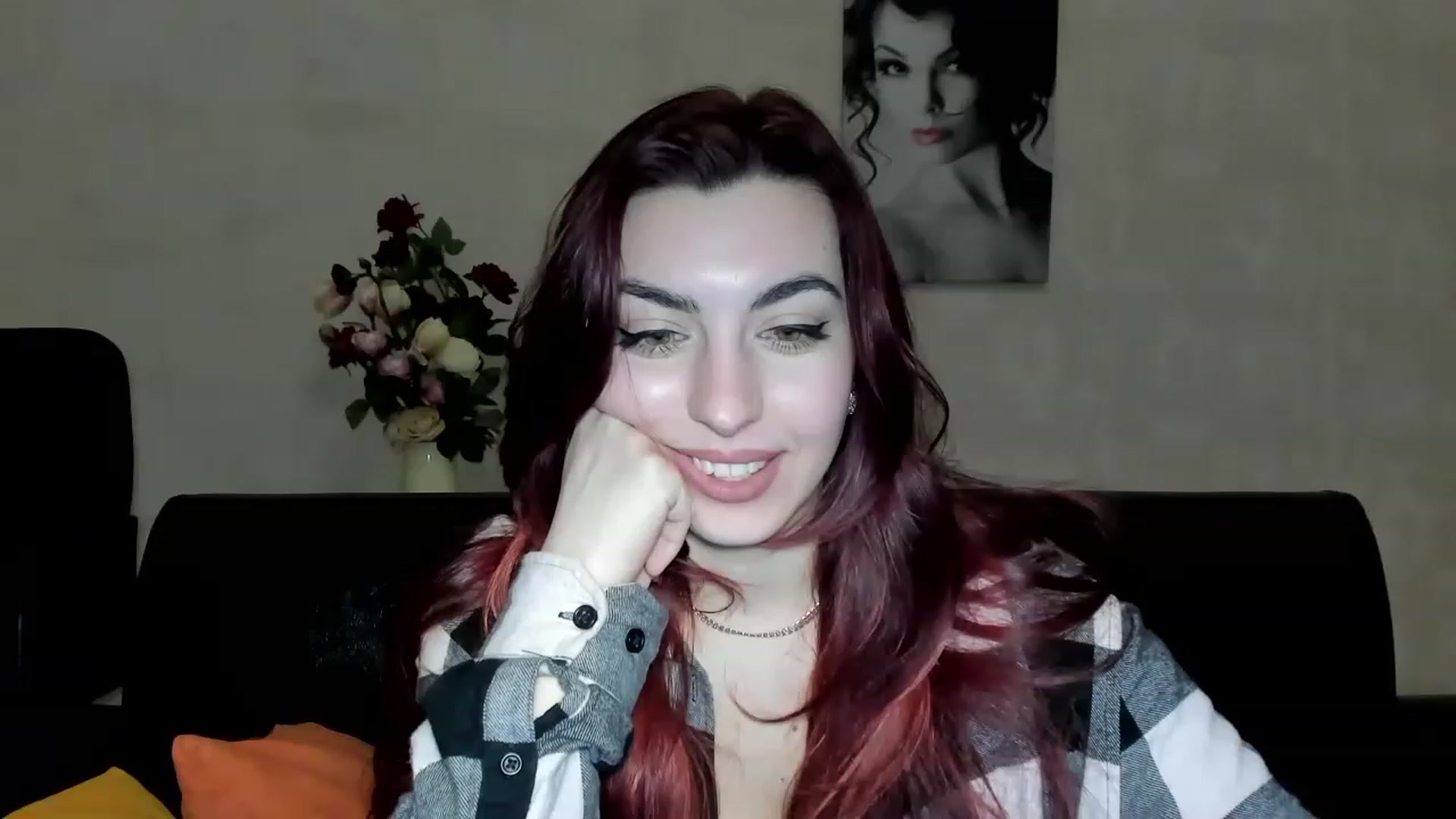 Gallery image thumbnail from Sweety_Agata's myfreecams stream on, 01/02/2023, 01:23 image 6 of 20