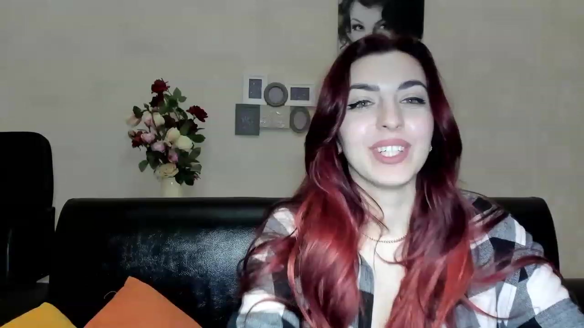 Gallery image thumbnail from Sweety_Agata's myfreecams stream on, 01/02/2023, 01:23 image 12 of 20