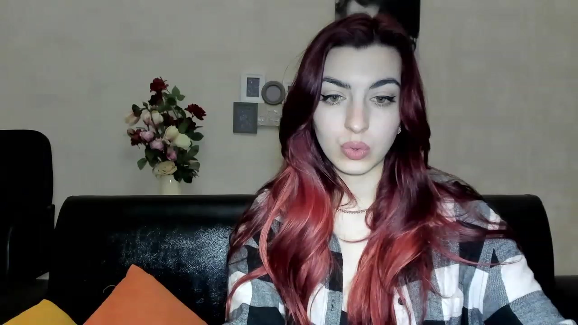 Gallery image thumbnail from Sweety_Agata's myfreecams stream on, 01/02/2023, 01:23 image 10 of 20