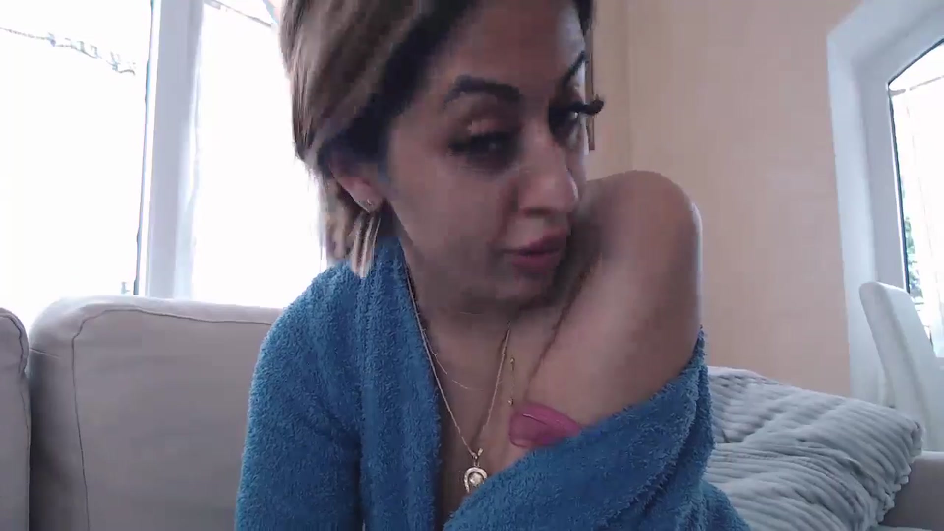 Gallery image thumbnail from Sweety_Esther's myfreecams stream on, 05/25/2024, 14:11 image 4 of 20
