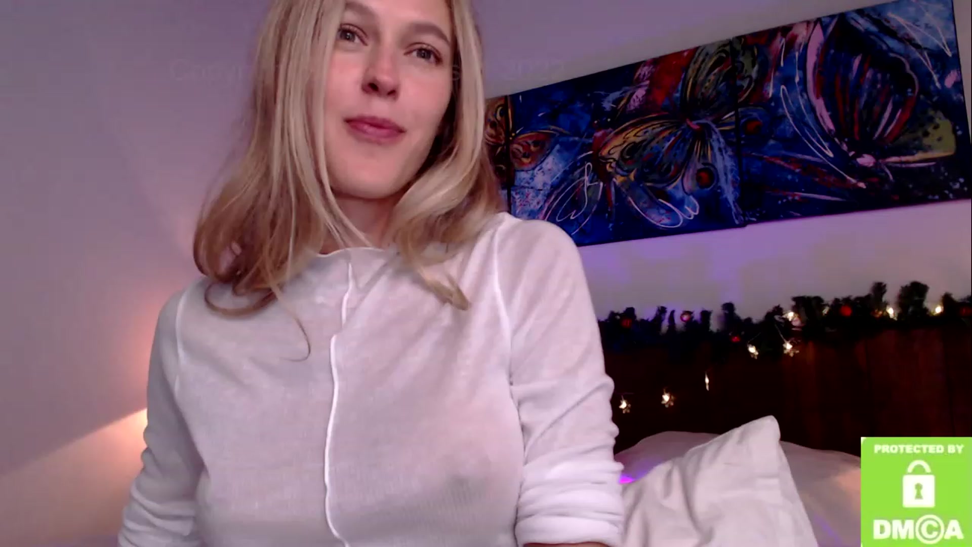 Gallery image thumbnail from Sweety_Kaity's myfreecams stream on, 12/23/2022, 07:31 image 14 of 20