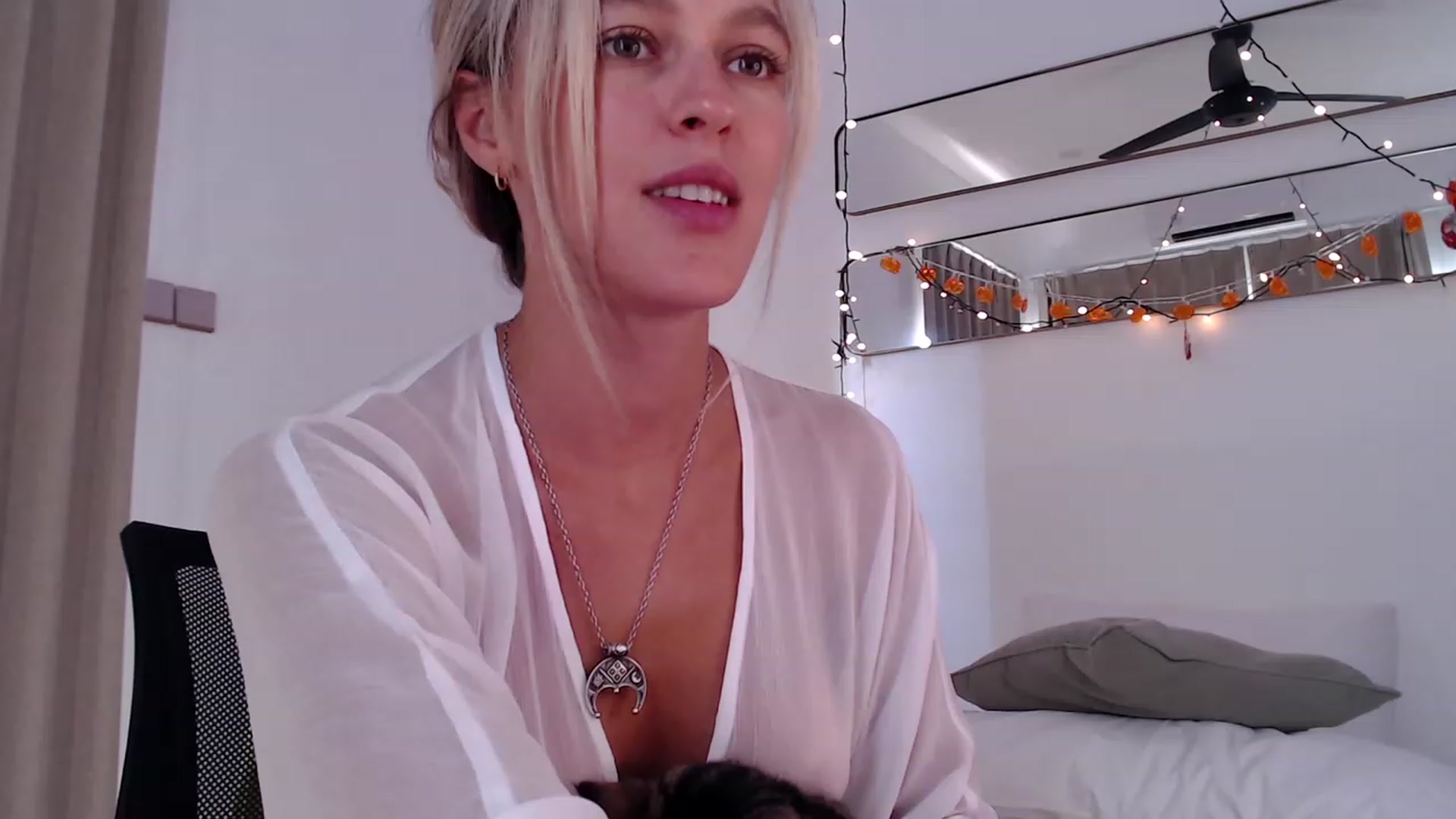 Gallery image thumbnail from Sweety_Kaity's myfreecams stream on, 12/22/2023, 07:14 image 13 of 20