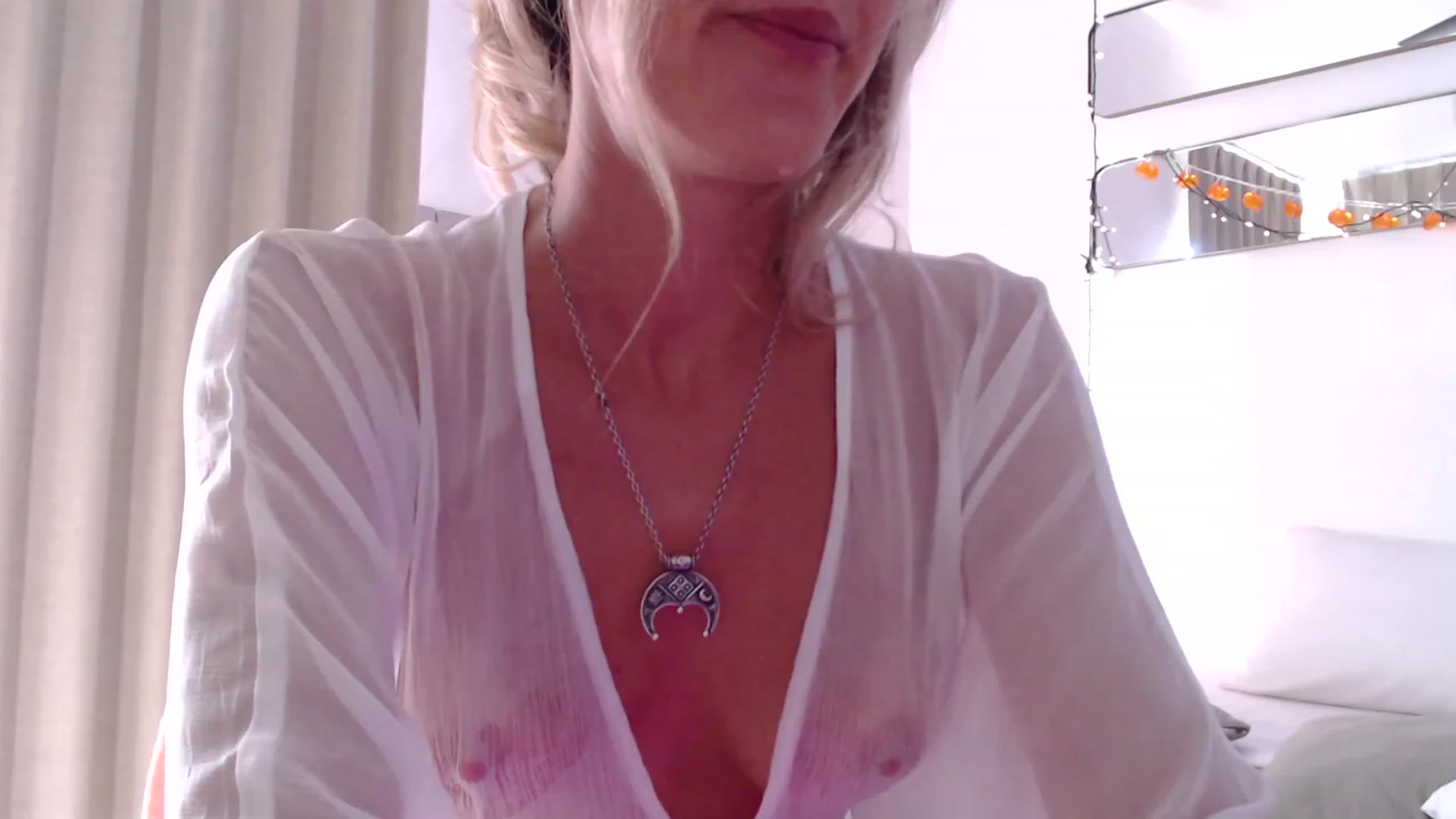 Gallery image thumbnail from Sweety_Kaity's myfreecams stream on, 12/23/2023, 07:47 image 14 of 20