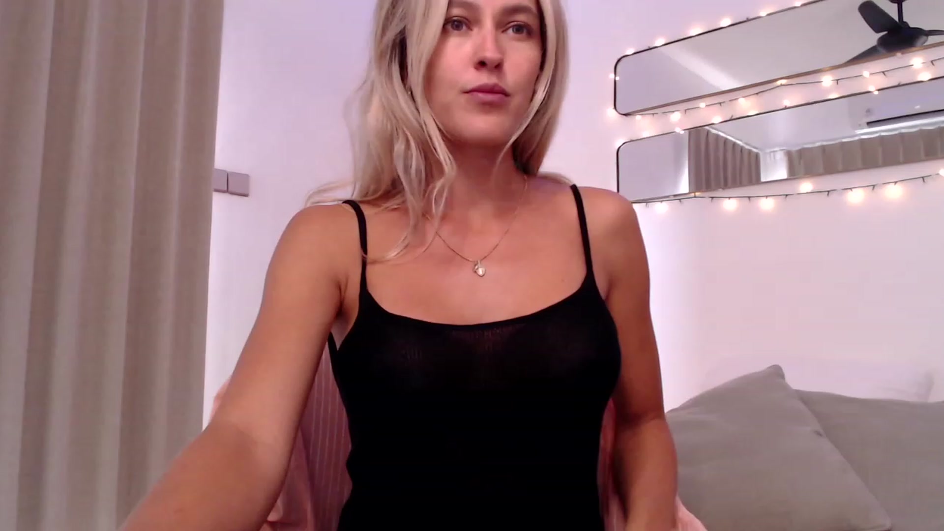 Gallery image thumbnail from Sweety_Kaity's myfreecams stream on, 01/05/2024, 06:02 image 7 of 20