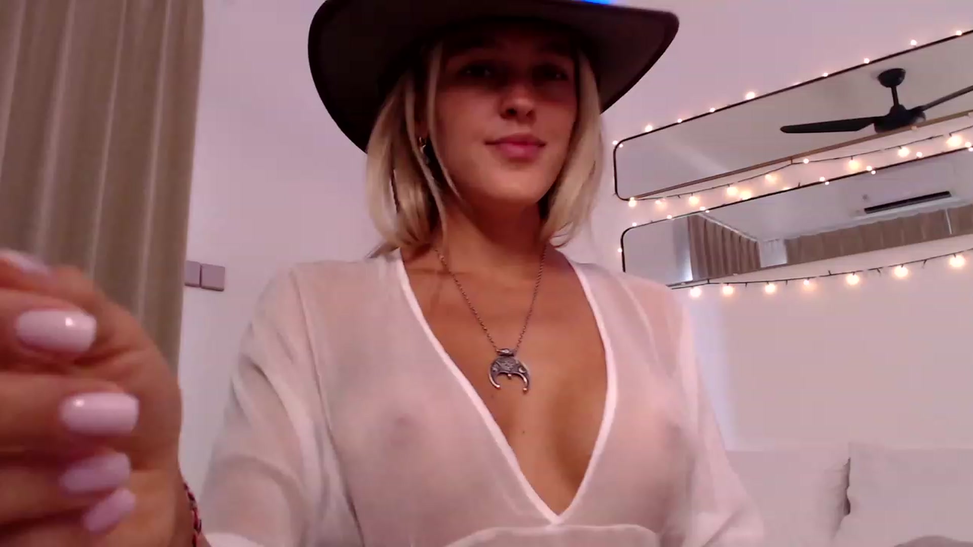Gallery image thumbnail from Sweety_Kaity's myfreecams stream on, 01/28/2024, 04:29 image 6 of 20