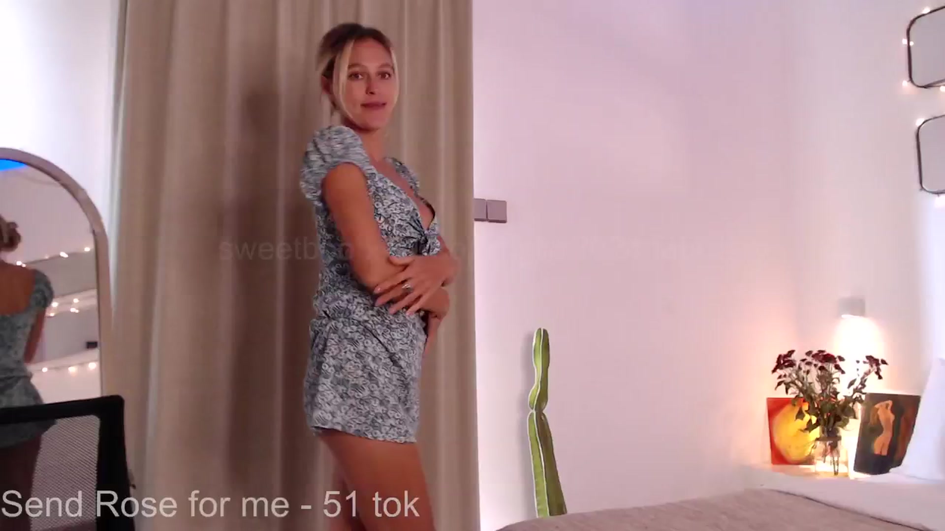 Gallery image thumbnail from Sweety_Kaity's myfreecams stream on, 02/22/2024, 07:05 image 8 of 20