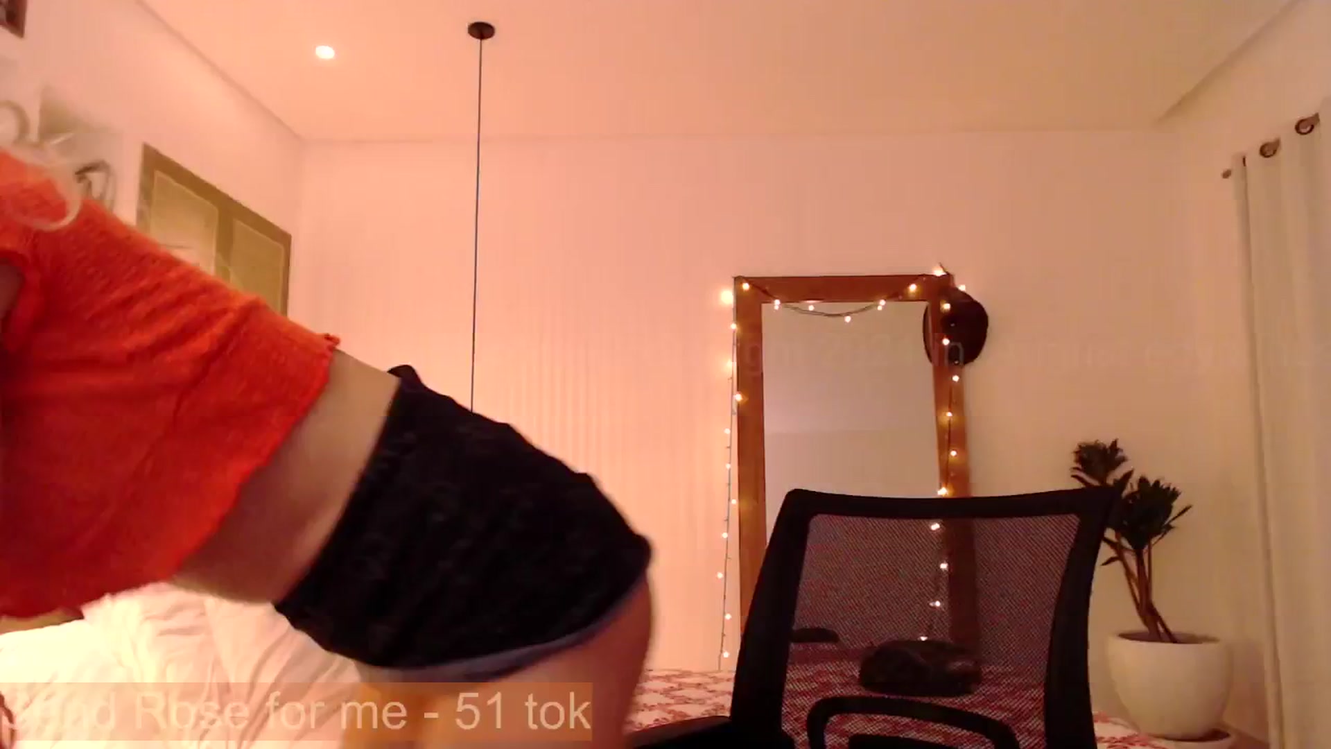 Gallery image thumbnail from Sweety_Kaity's myfreecams stream on, 08/20/2024, 04:35 image 2 of 20