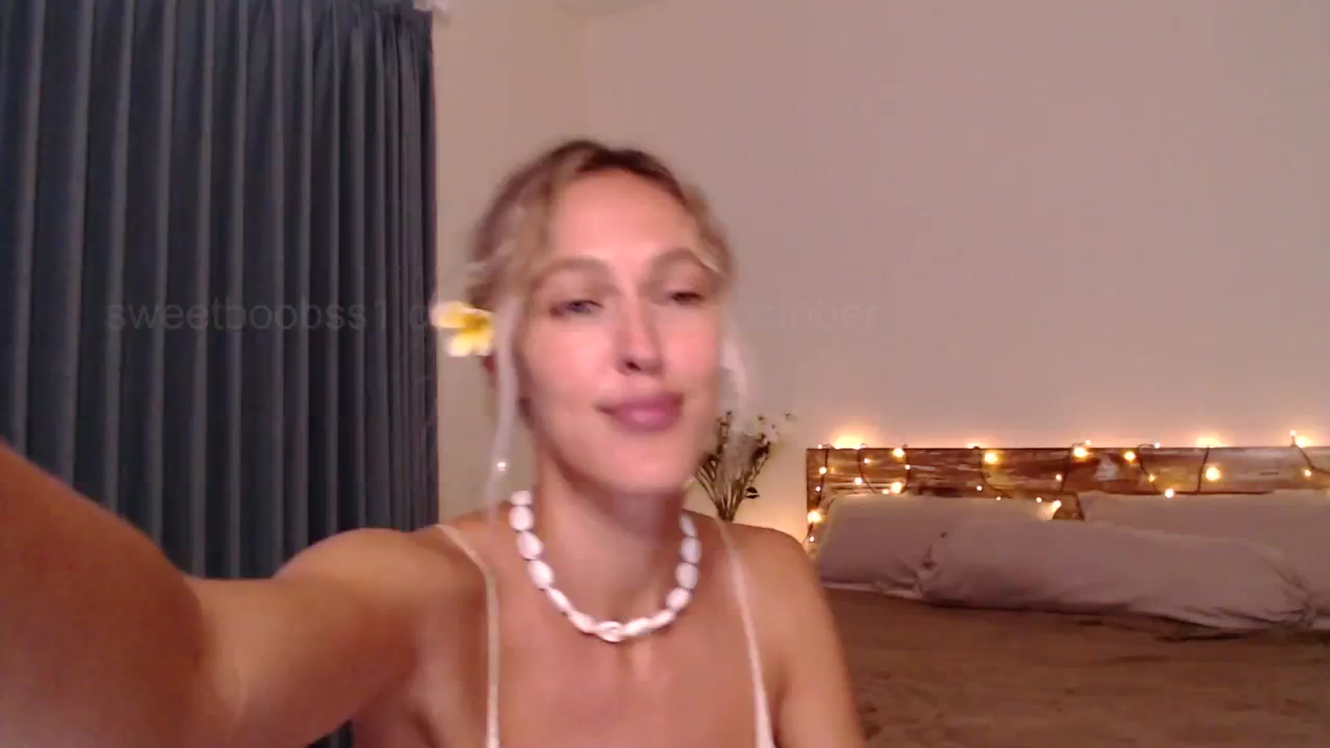 Gallery image thumbnail from Sweety_Kaity's myfreecams stream on, 10/13/2024, 05:20 image 1 of 20