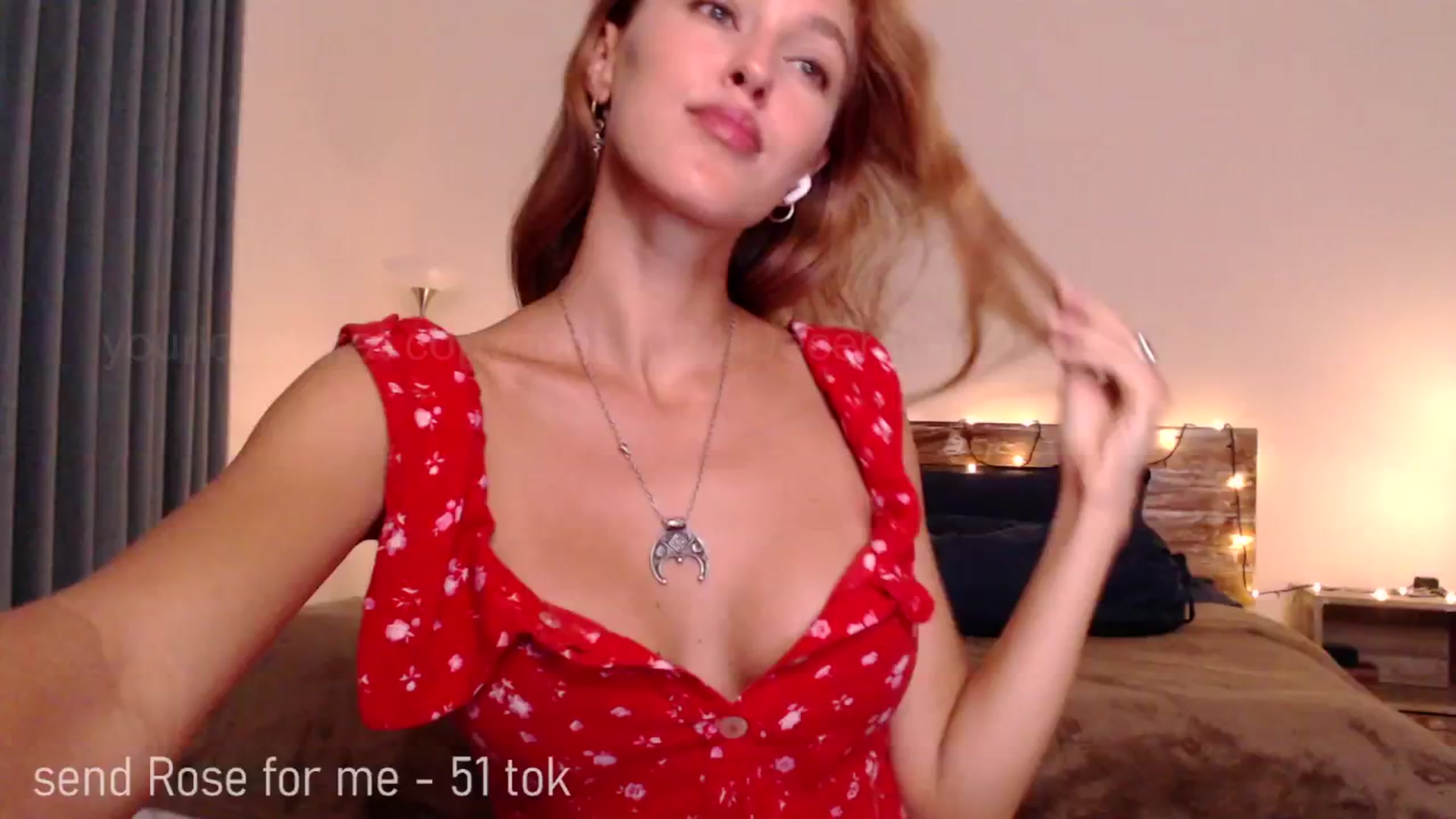 Gallery image thumbnail from Sweety_Kaity's myfreecams stream on, 12/08/2024, 01:32 image 10 of 20