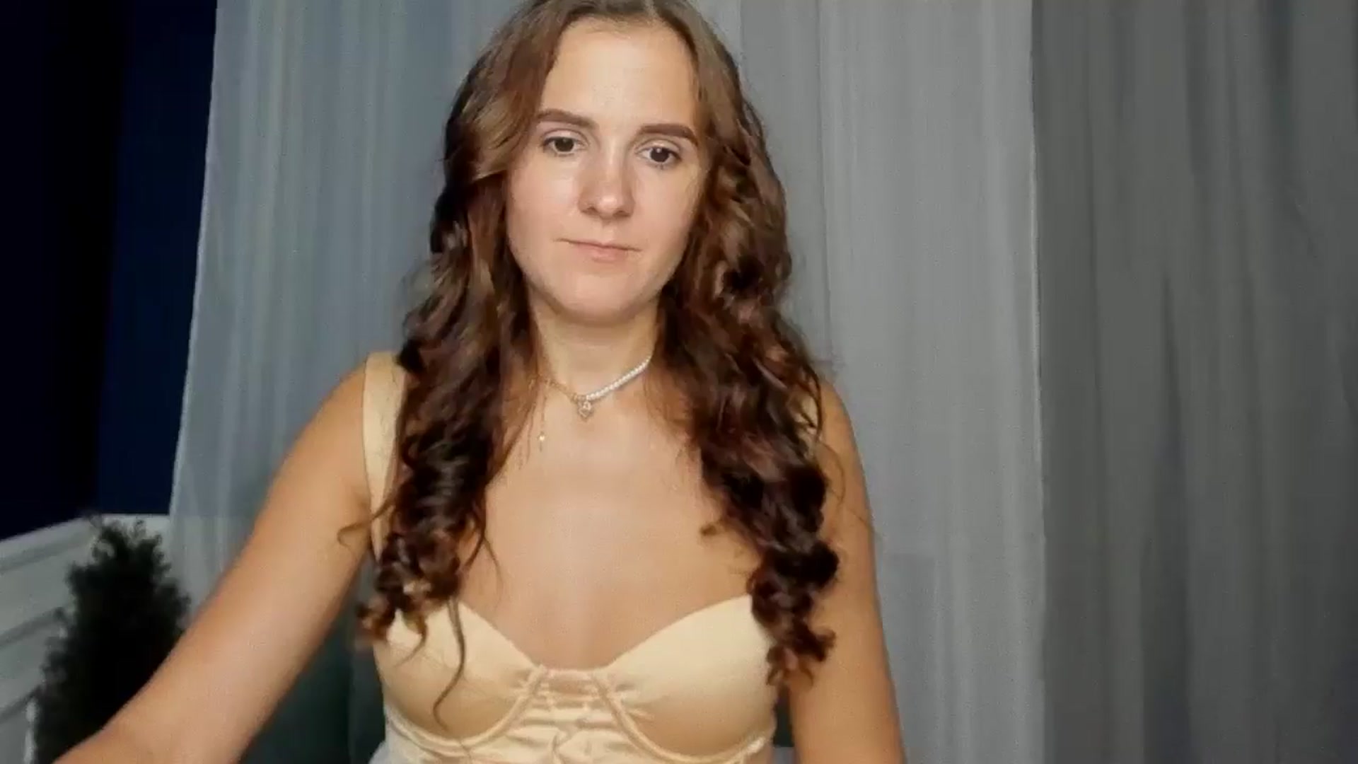 Gallery image thumbnail from Sweety_Ni's myfreecams stream on, 09/21/2025, 09:23 image 5 of 20