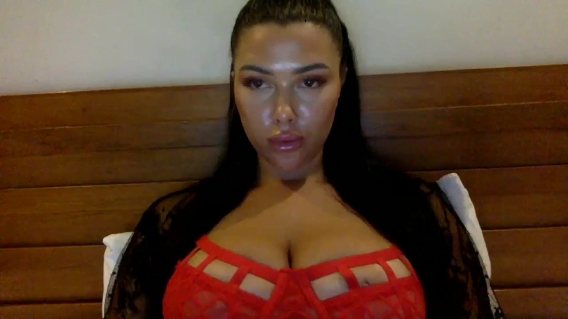 Gallery image thumbnail from Sweetyali's myfreecams stream on, 06/02/2024, 14:13 image 18 of 20