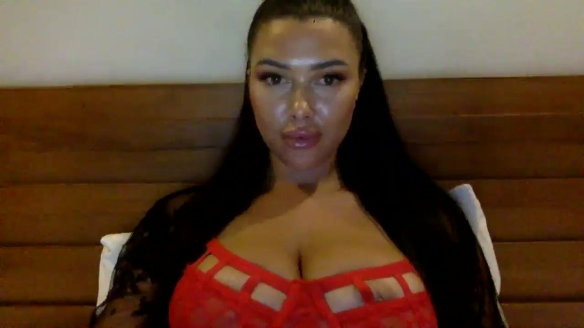 Gallery image thumbnail from Sweetyali's myfreecams stream on, 06/02/2024, 14:13 image 11 of 20