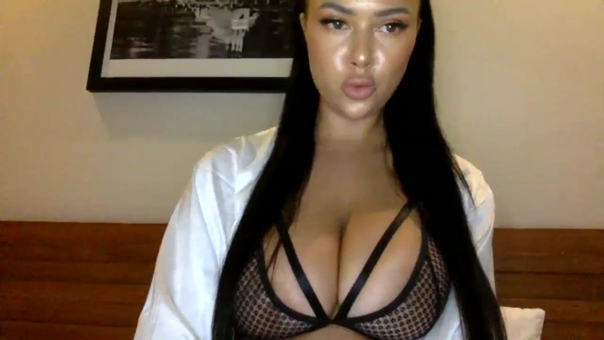 Gallery image thumbnail from Sweetyali's myfreecams stream on, 06/04/2024, 11:09 image 5 of 20