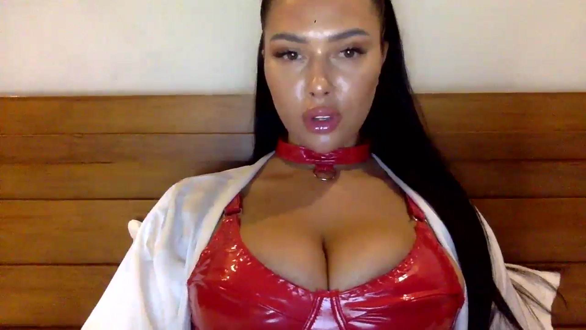 Gallery image thumbnail from Sweetyali's myfreecams stream on, 06/05/2024, 14:15 image 10 of 20