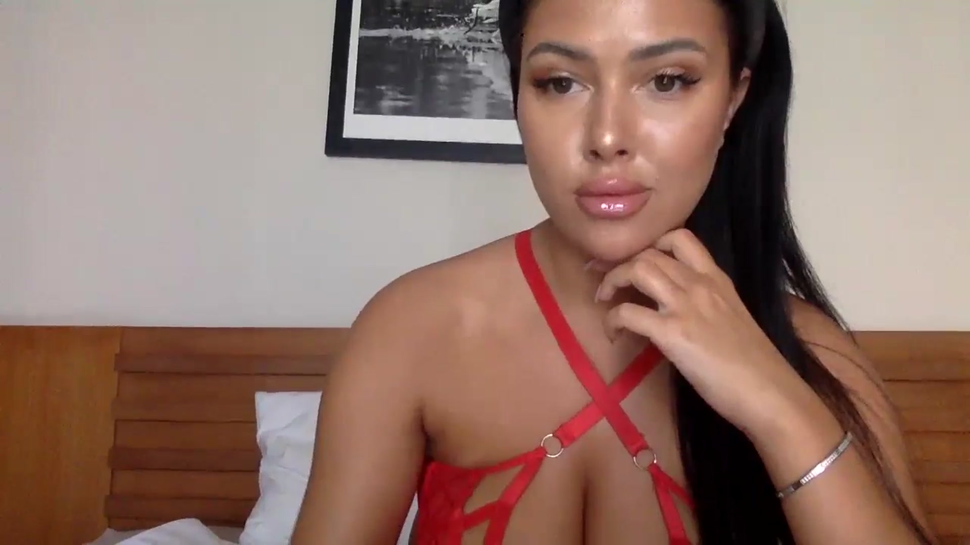 Gallery image thumbnail from Sweetyali's myfreecams stream on, 06/11/2024, 07:42 image 13 of 20