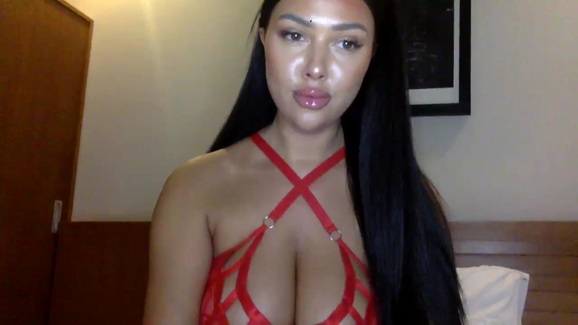 Gallery image thumbnail from Sweetyali's myfreecams stream on, 06/11/2024, 12:46 image 2 of 20