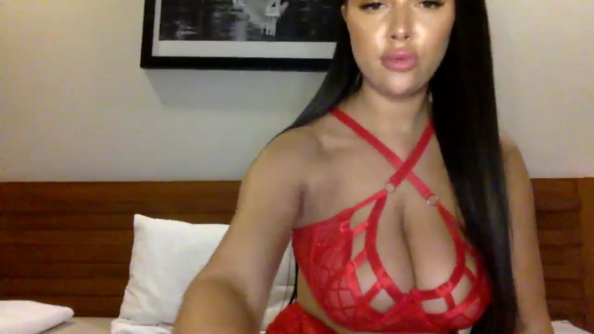 Gallery image thumbnail from Sweetyali's myfreecams stream on, 06/21/2024, 16:31 image 9 of 20
