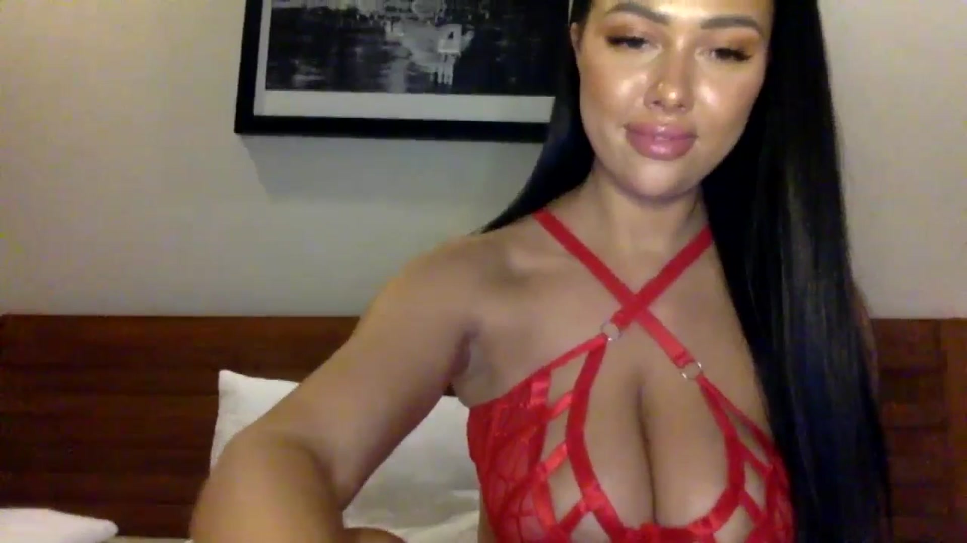 Gallery image thumbnail from Sweetyali's myfreecams stream on, 06/21/2024, 16:31 image 4 of 20