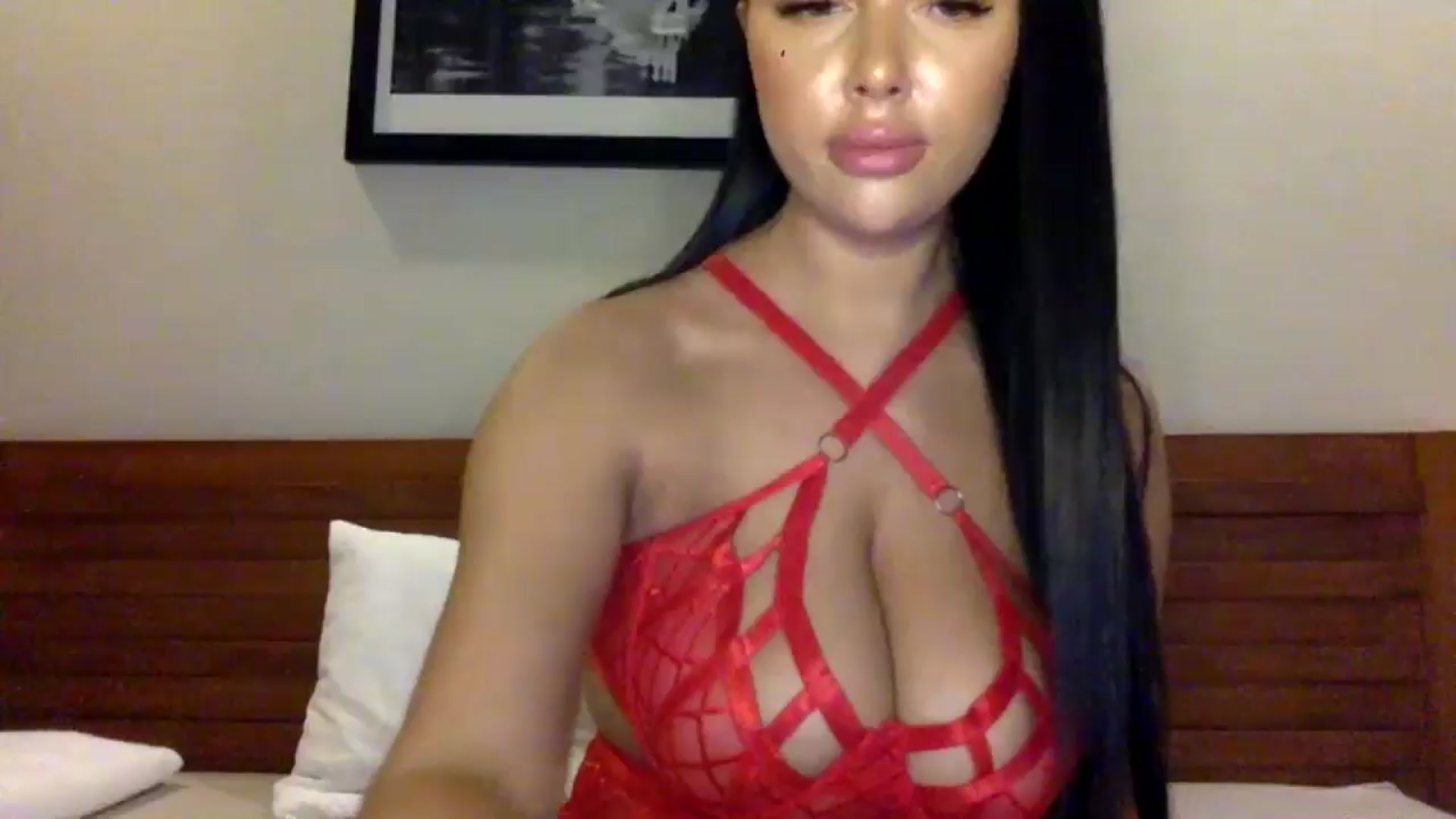 Gallery image thumbnail from Sweetyali's myfreecams stream on, 06/21/2024, 16:31 image 16 of 20
