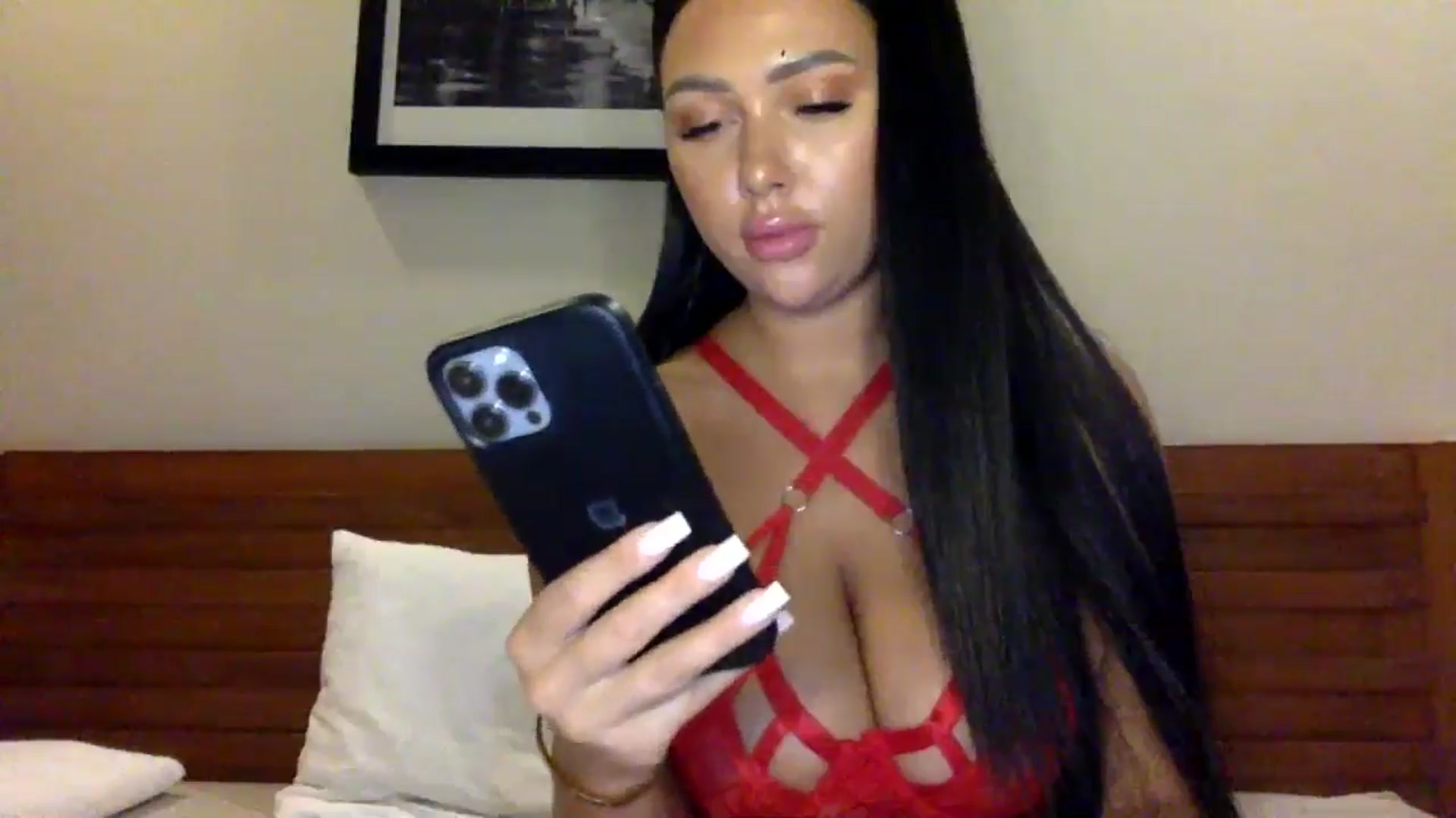 Gallery image thumbnail from Sweetyali's myfreecams stream on, 06/21/2024, 16:31 image 14 of 20