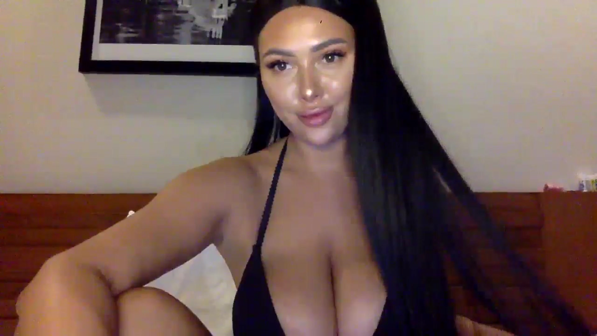 Gallery image thumbnail from Sweetyali's myfreecams stream on, 06/23/2024, 11:49 image 18 of 20