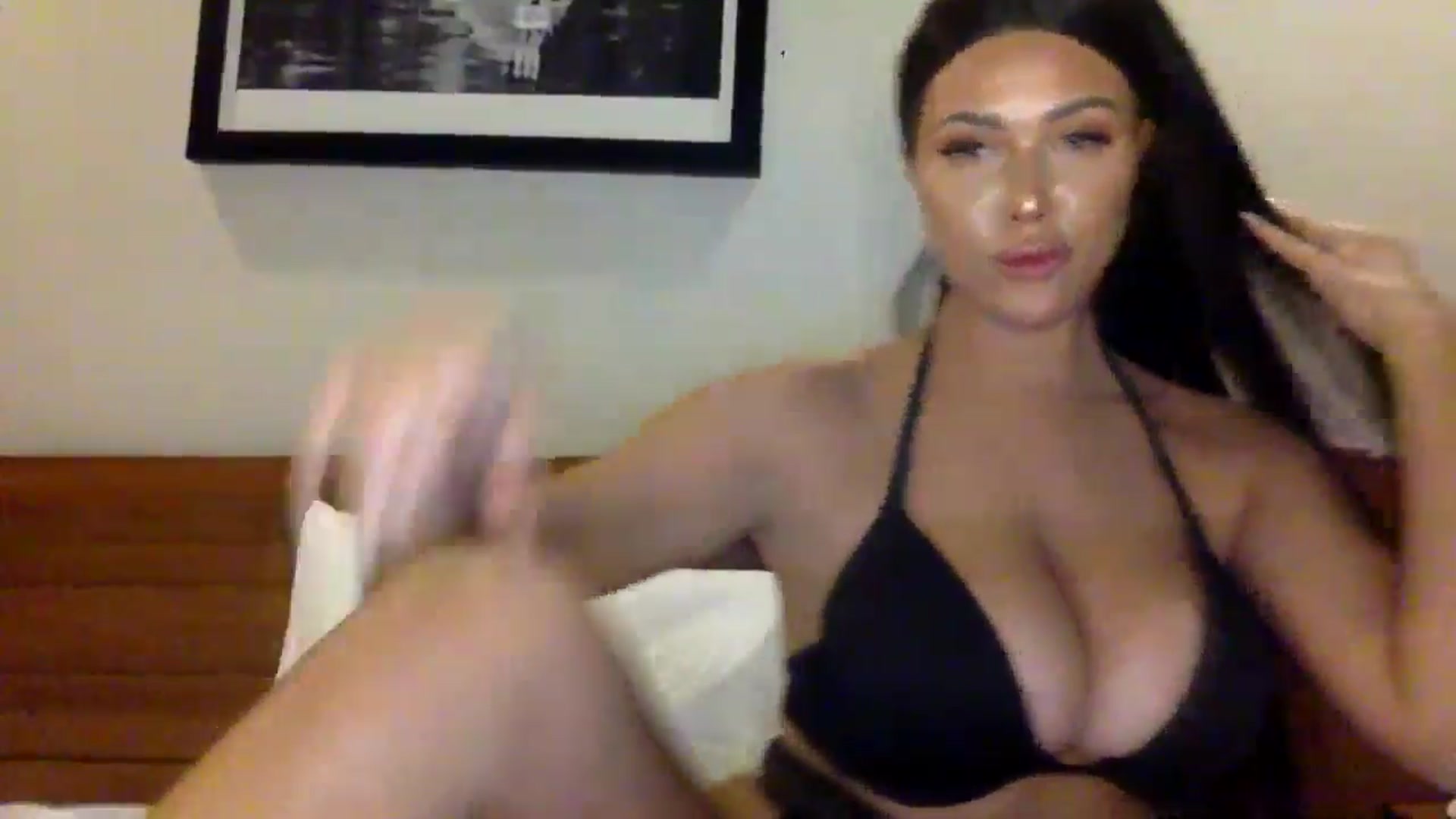 Gallery image thumbnail from Sweetyali's myfreecams stream on, 06/23/2024, 12:53 image 5 of 20
