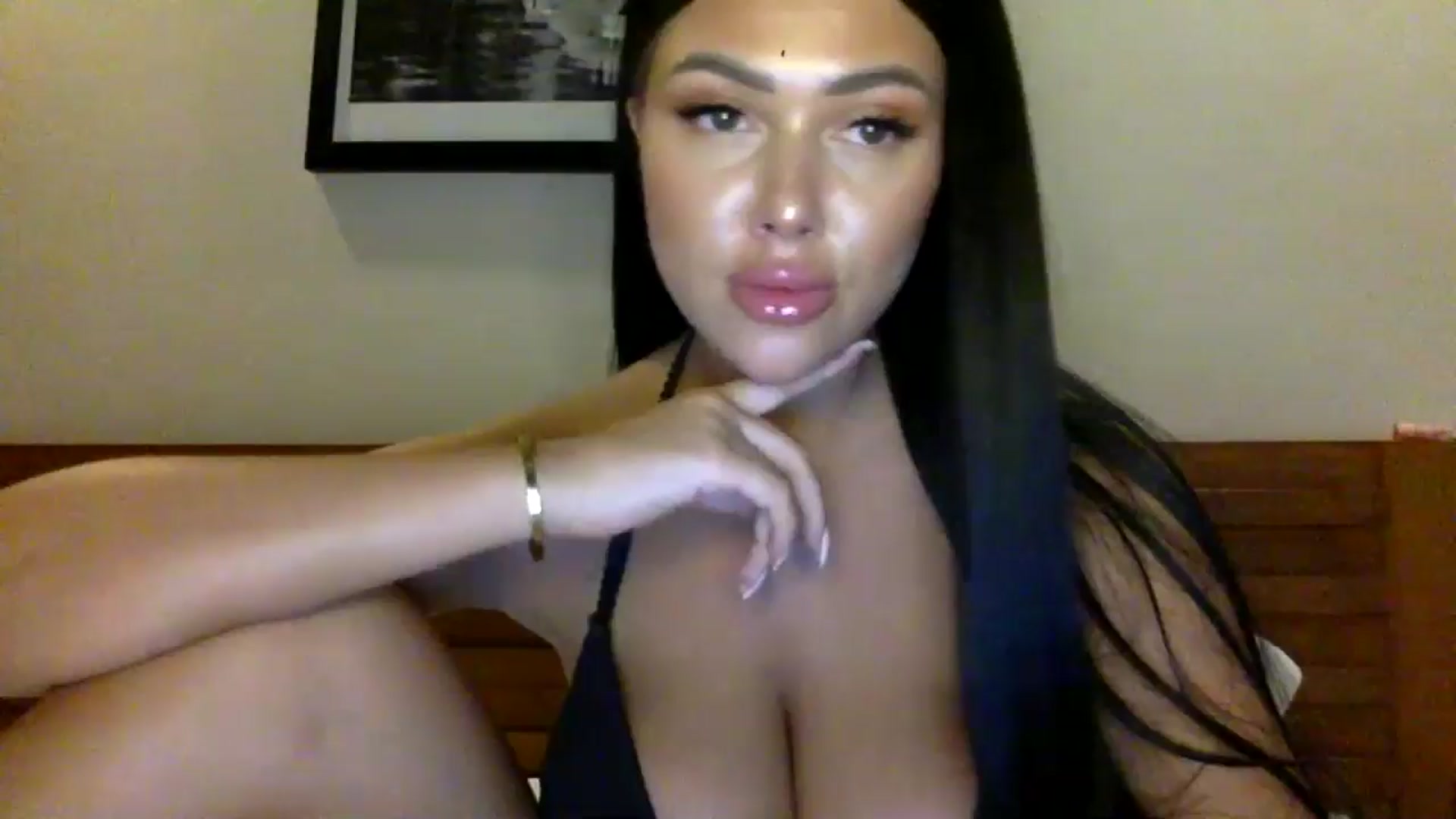Gallery image thumbnail from Sweetyali's myfreecams stream on, 06/24/2024, 14:10 image 1 of 20