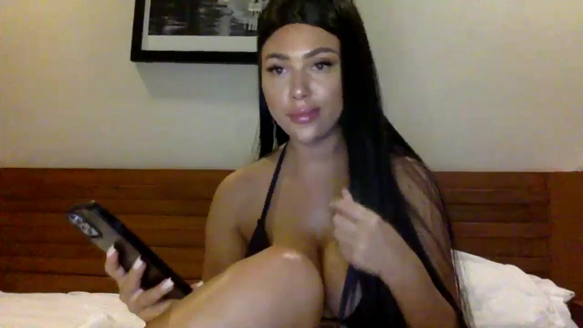 Gallery image thumbnail from Sweetyali's myfreecams stream on, 06/25/2024, 12:32 image 13 of 20