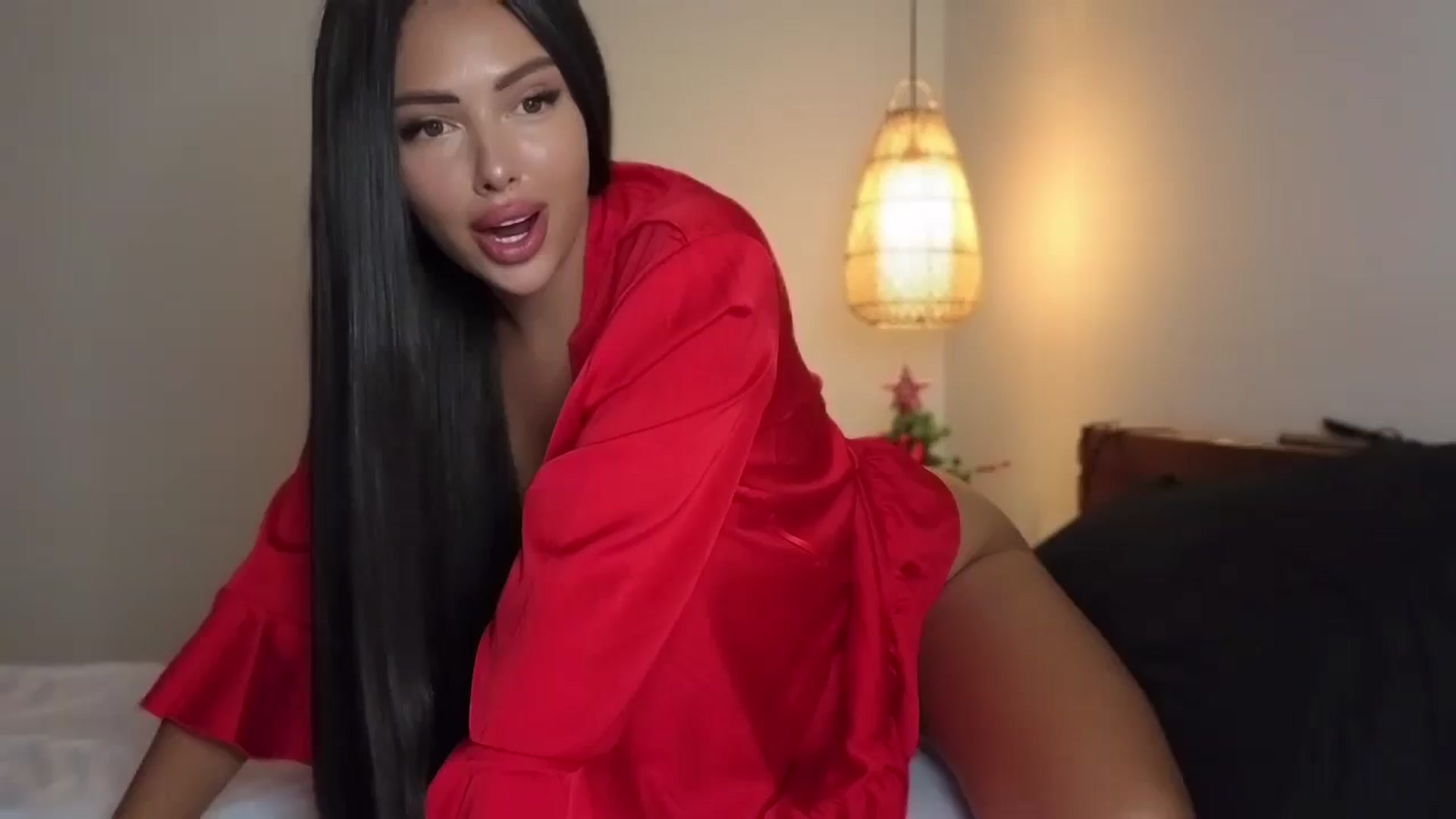 Gallery image thumbnail from Sweetyali's myfreecams stream on, 12/14/2024, 13:58 image 14 of 20