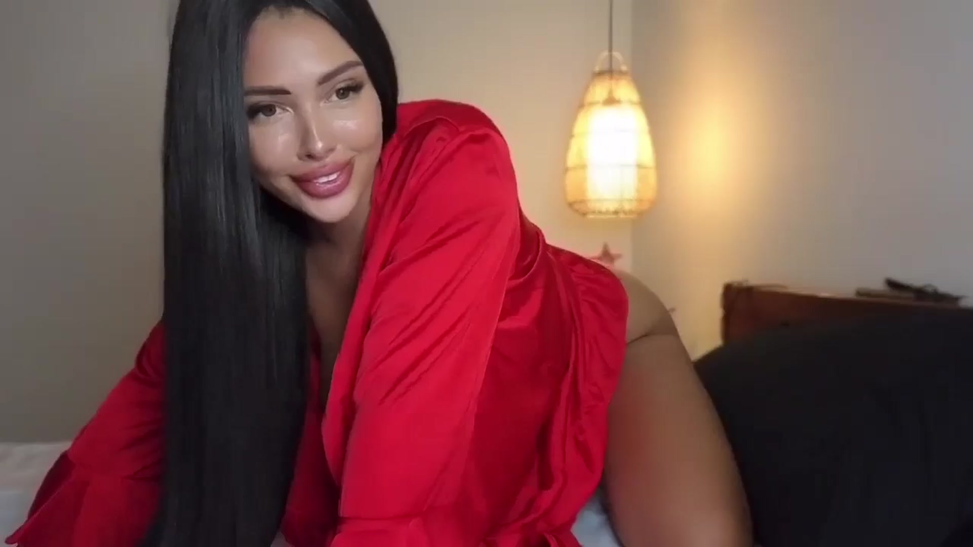 Gallery image thumbnail from Sweetyali's myfreecams stream on, 12/14/2024, 13:58 image 13 of 20