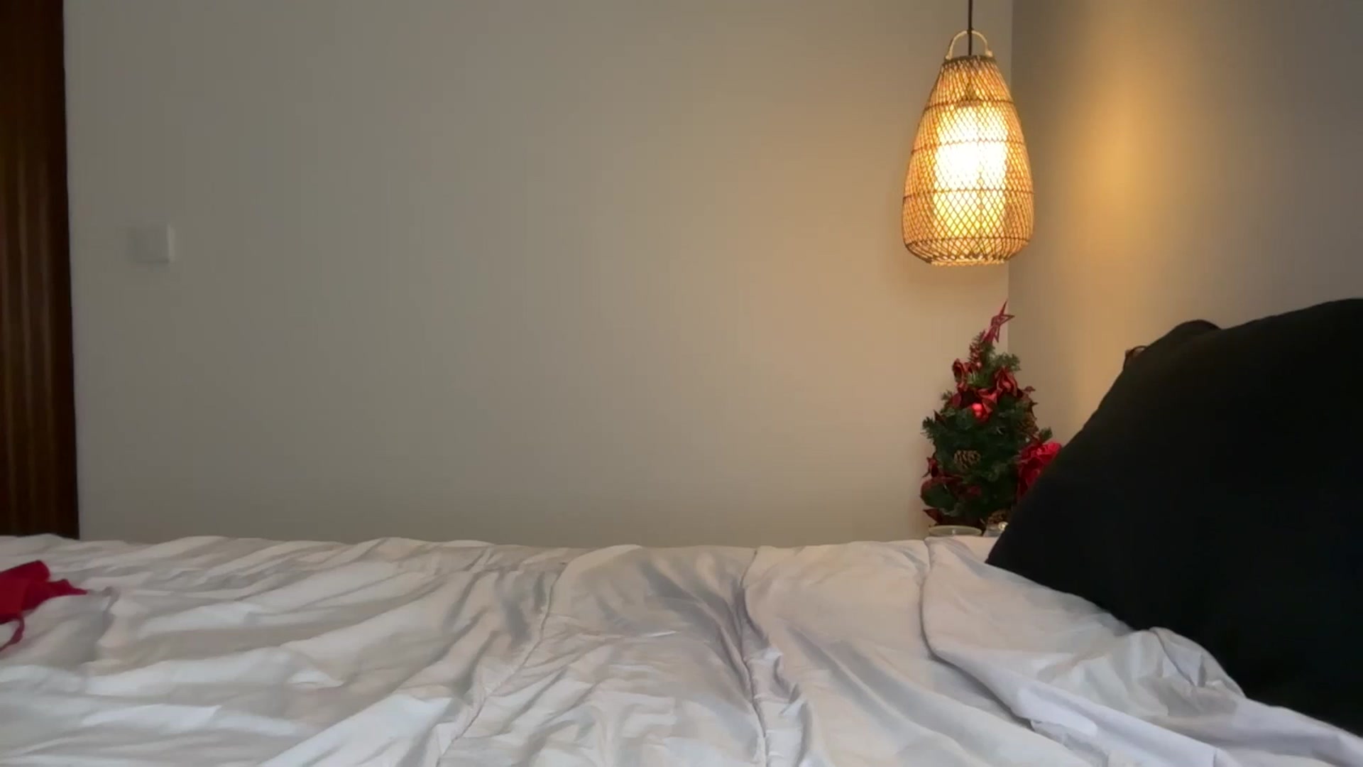 Gallery image thumbnail from Sweetyali's myfreecams stream on, 12/18/2024, 05:49 image 1 of 20