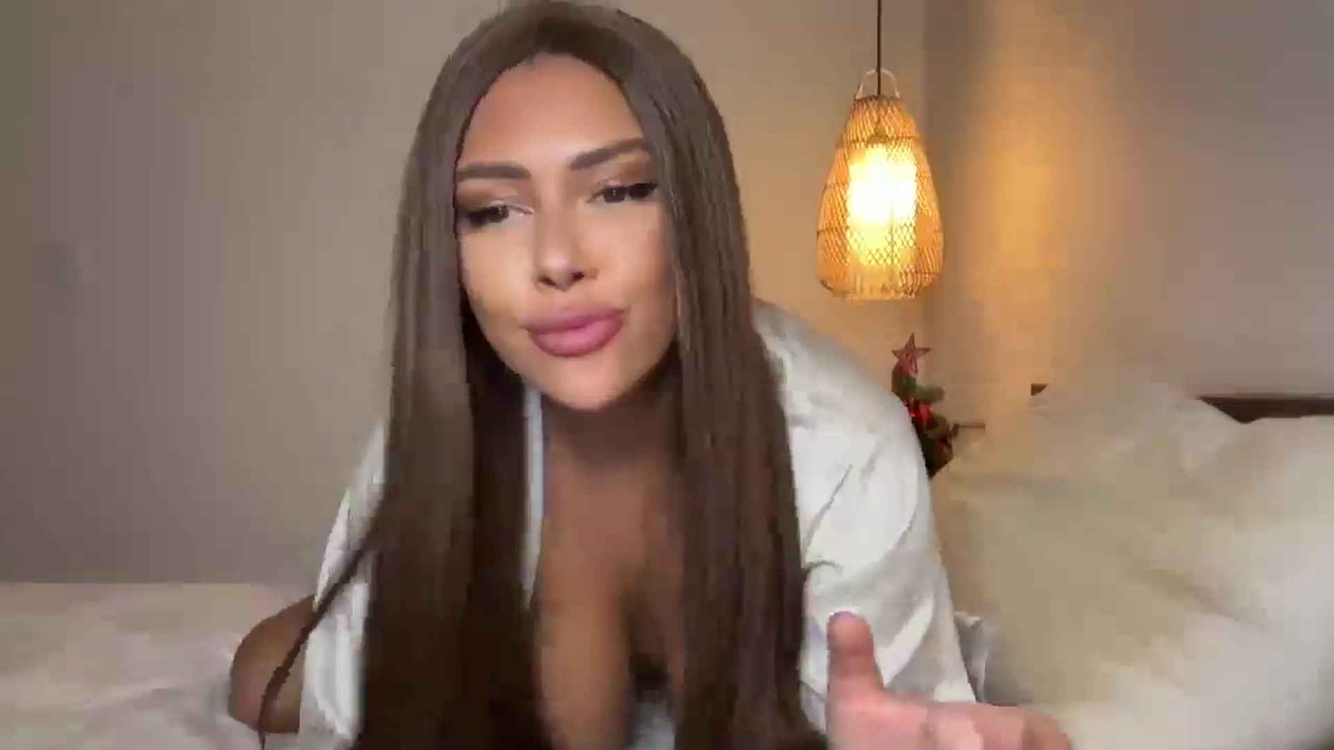 Gallery image thumbnail from Sweetyali's myfreecams stream on, 02/08/2025, 05:00 image 17 of 20
